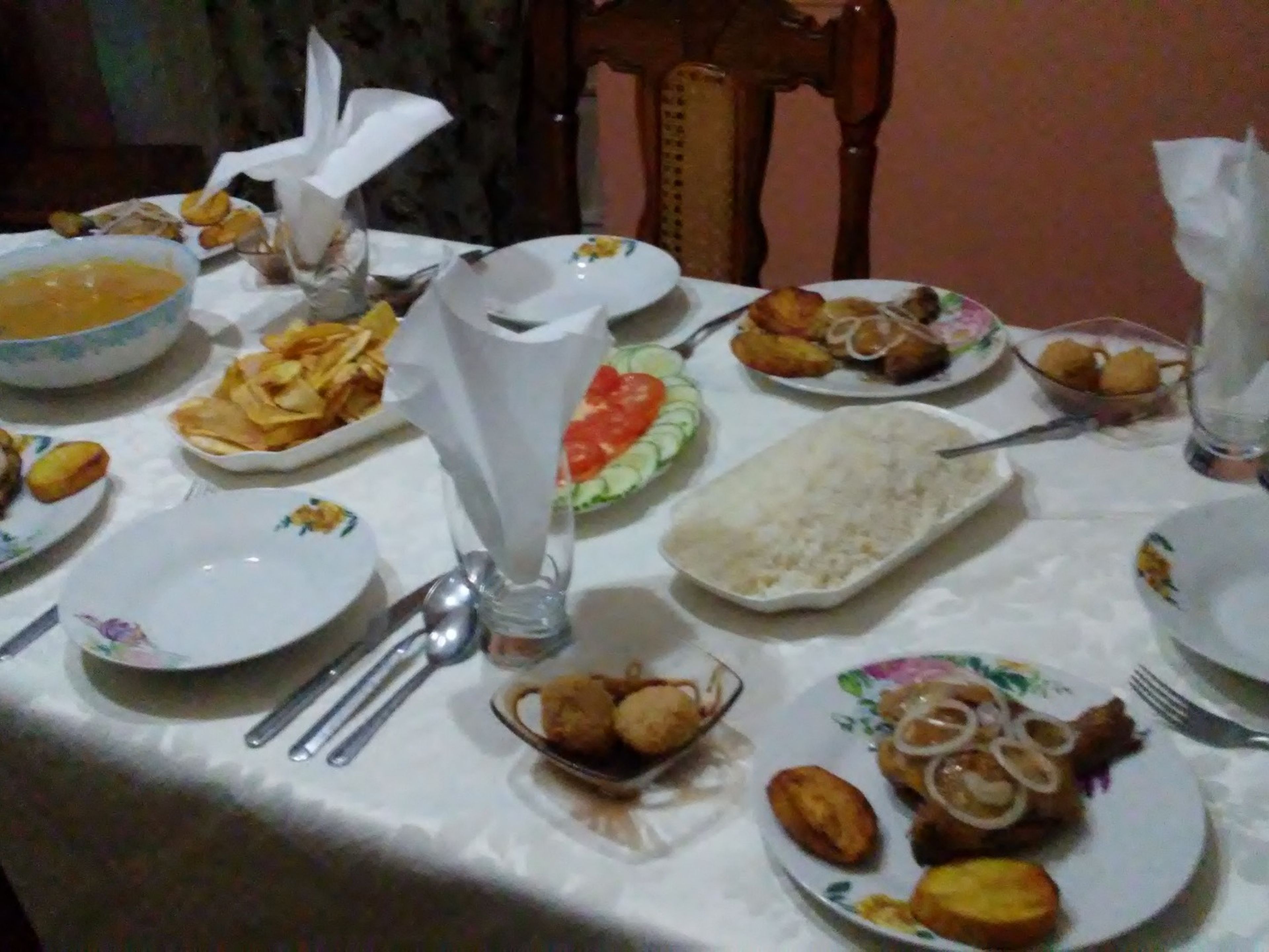 Casa Teresa y Sunilda, ORLANDO NODARSE, No. 16 - Diner services at the house
