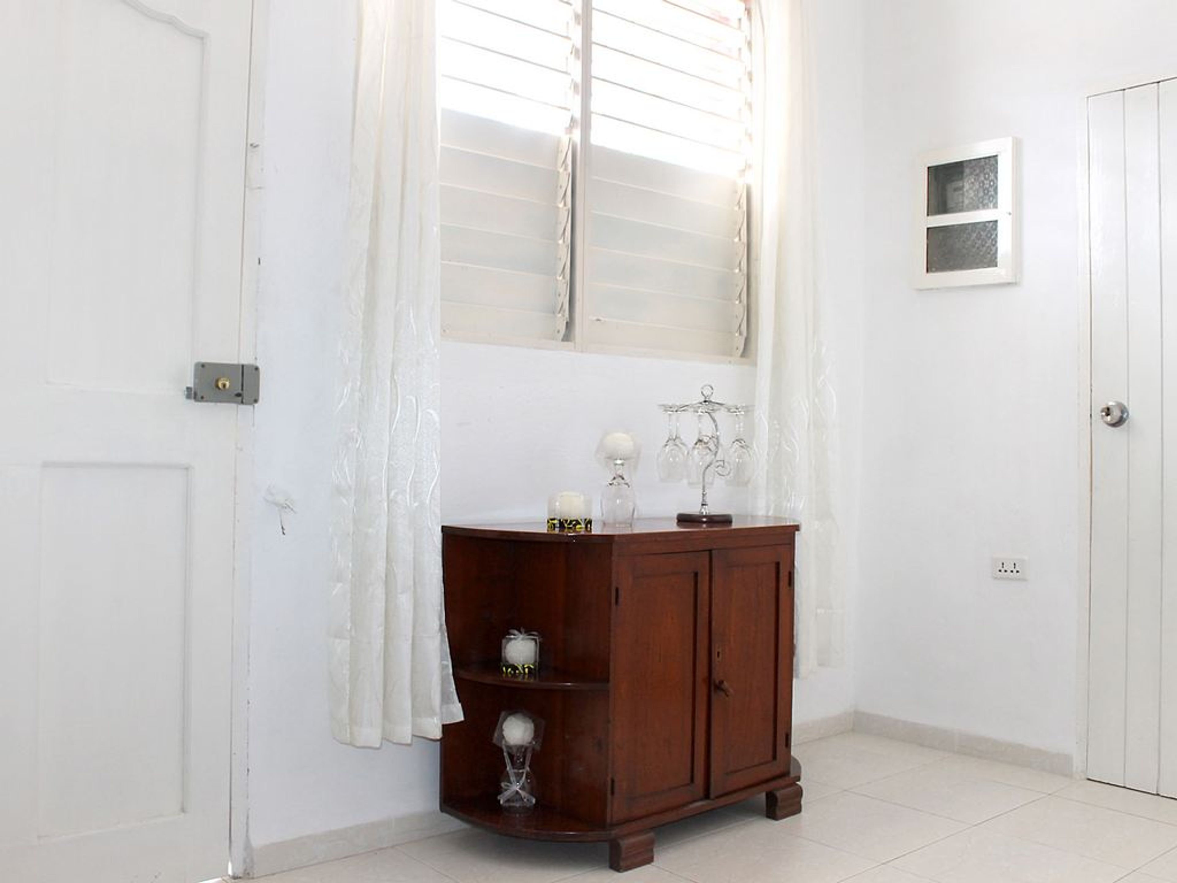 Hostal Avenida Crucero, CALLE LA MAR, No.4101House's living room
