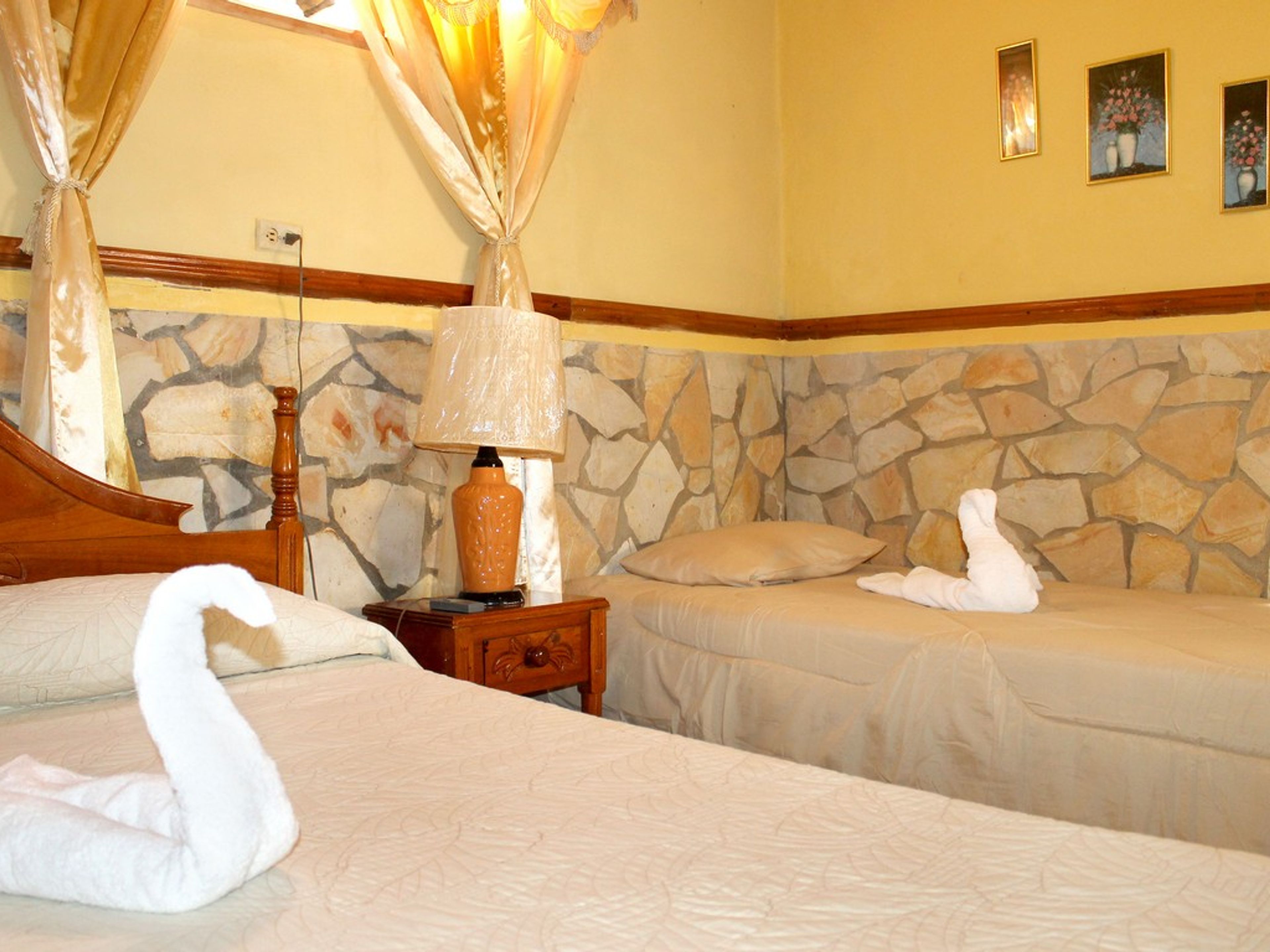Hostal El Dorado, IZNAGA, No. 5Standard room 1