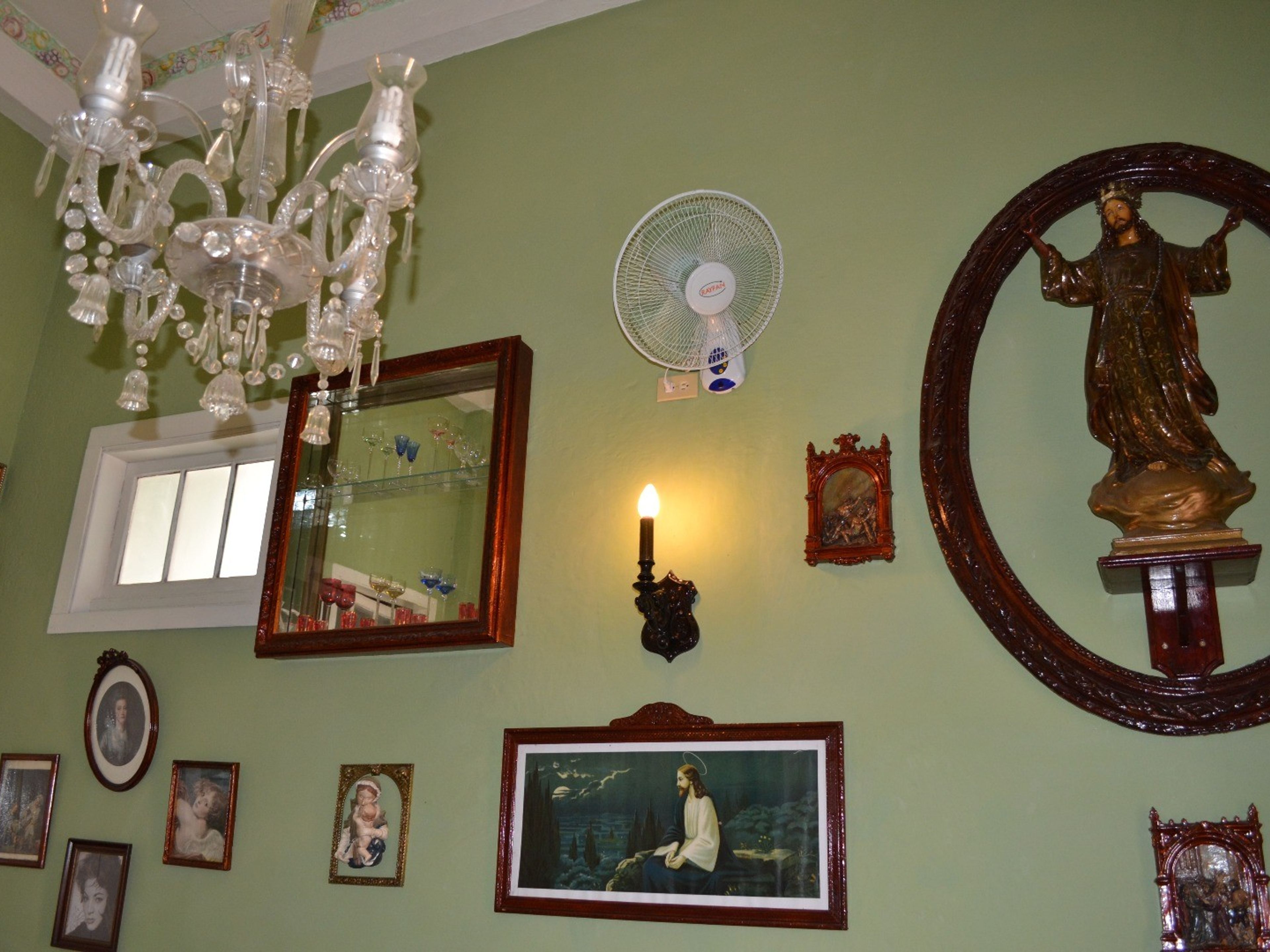 Hostal Mirador de Paula, LEONOR PÉREZ (PAULA), No. 110 AltosHouse's details