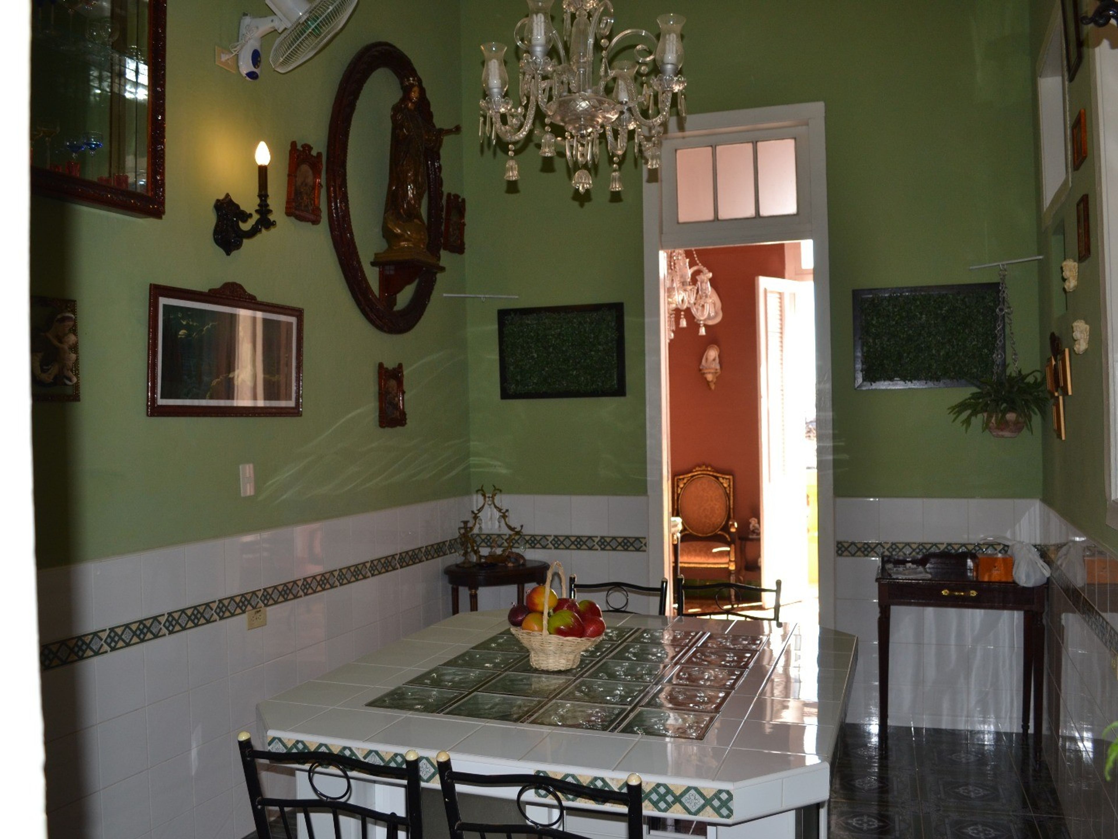 Hostal Mirador de Paula, LEONOR PÉREZ (PAULA), No. 110 Altos - House's dinning room