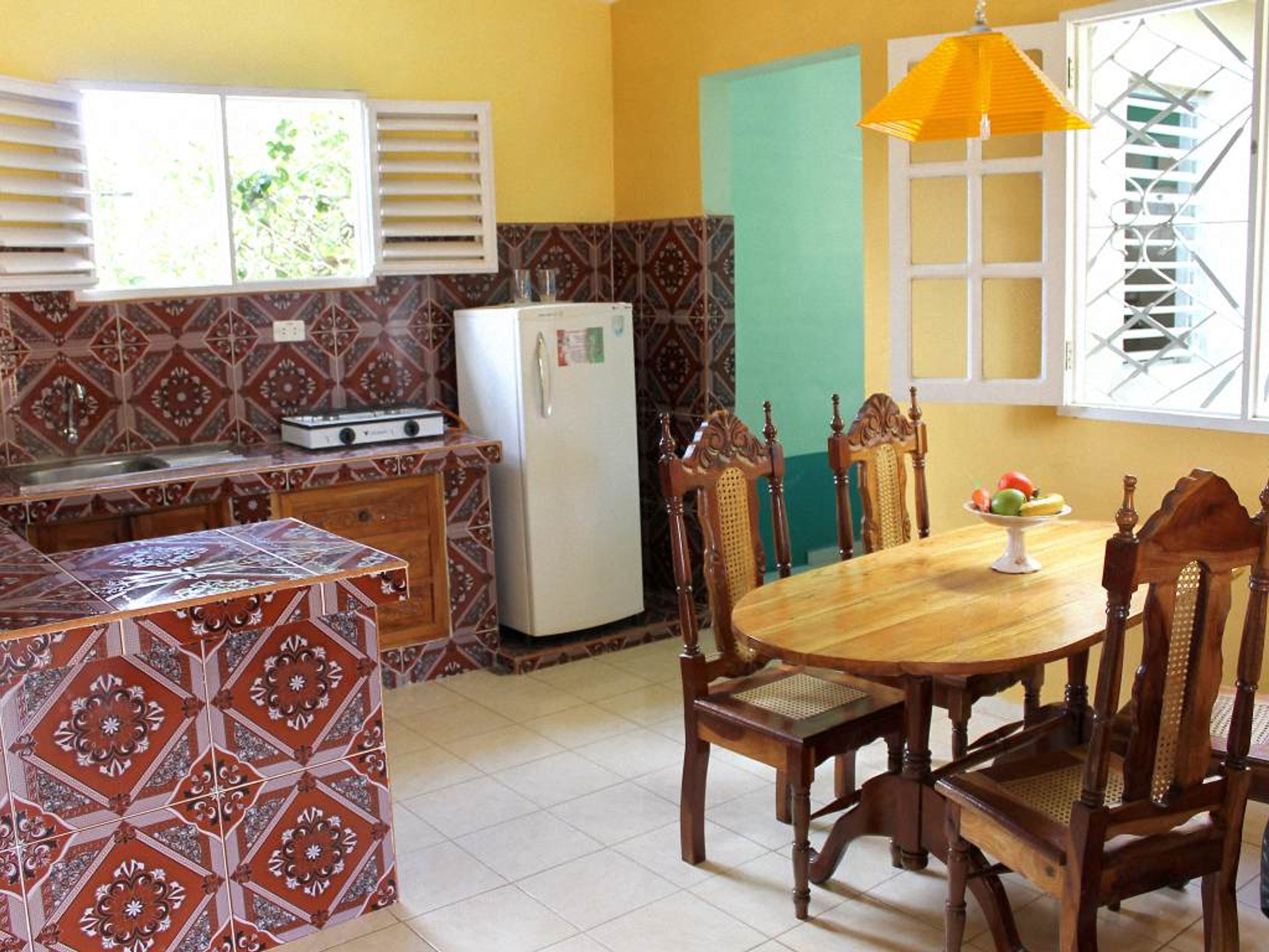 Hostal Casa El Ceramista, PEDRO ZERQUERA (Aguacate), No. 173House's kitchen view