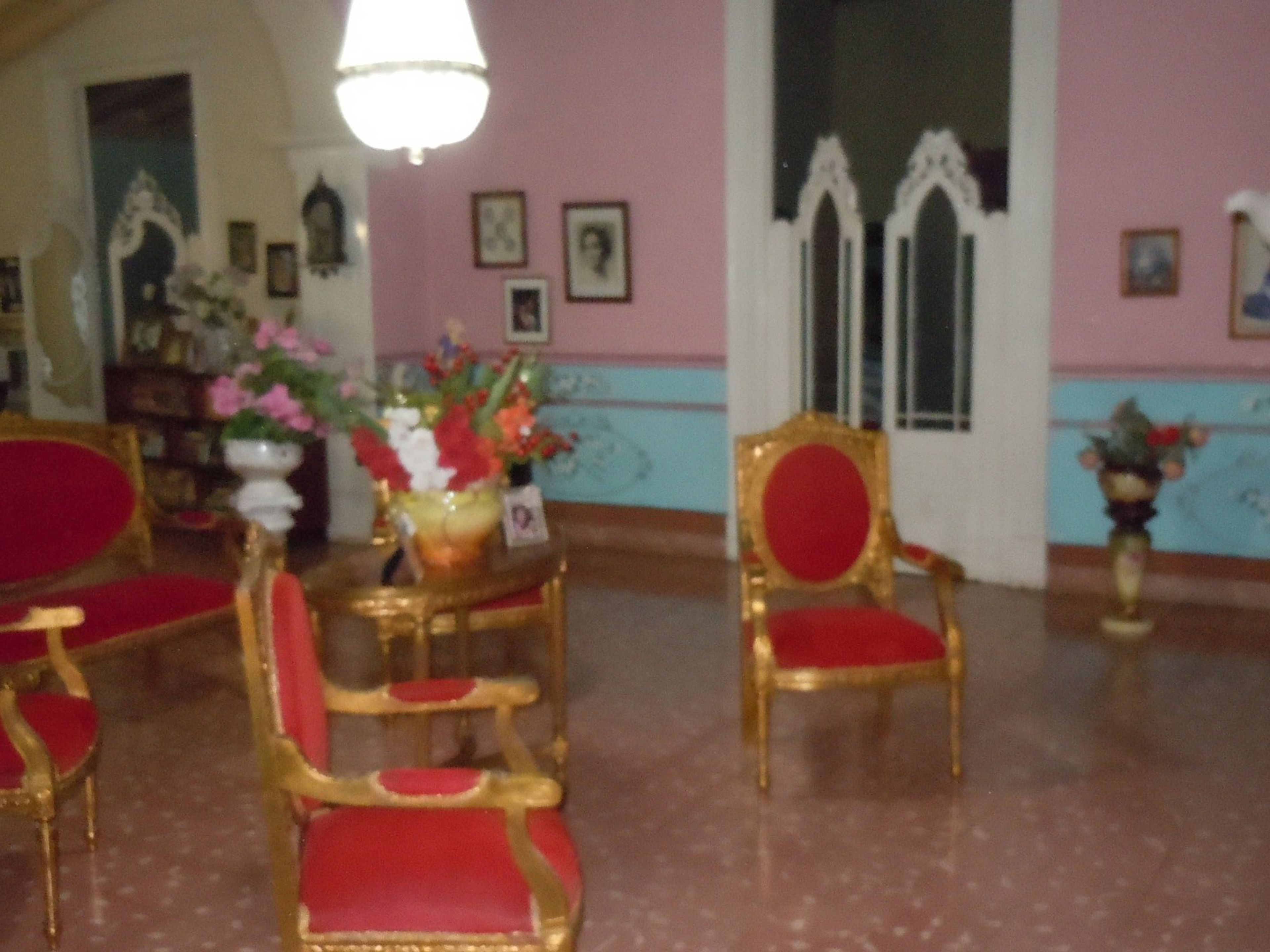 Hostal Sarah Sanjuán, SIMÓN BOLIVAR (Desengaño), No. 266House living room
