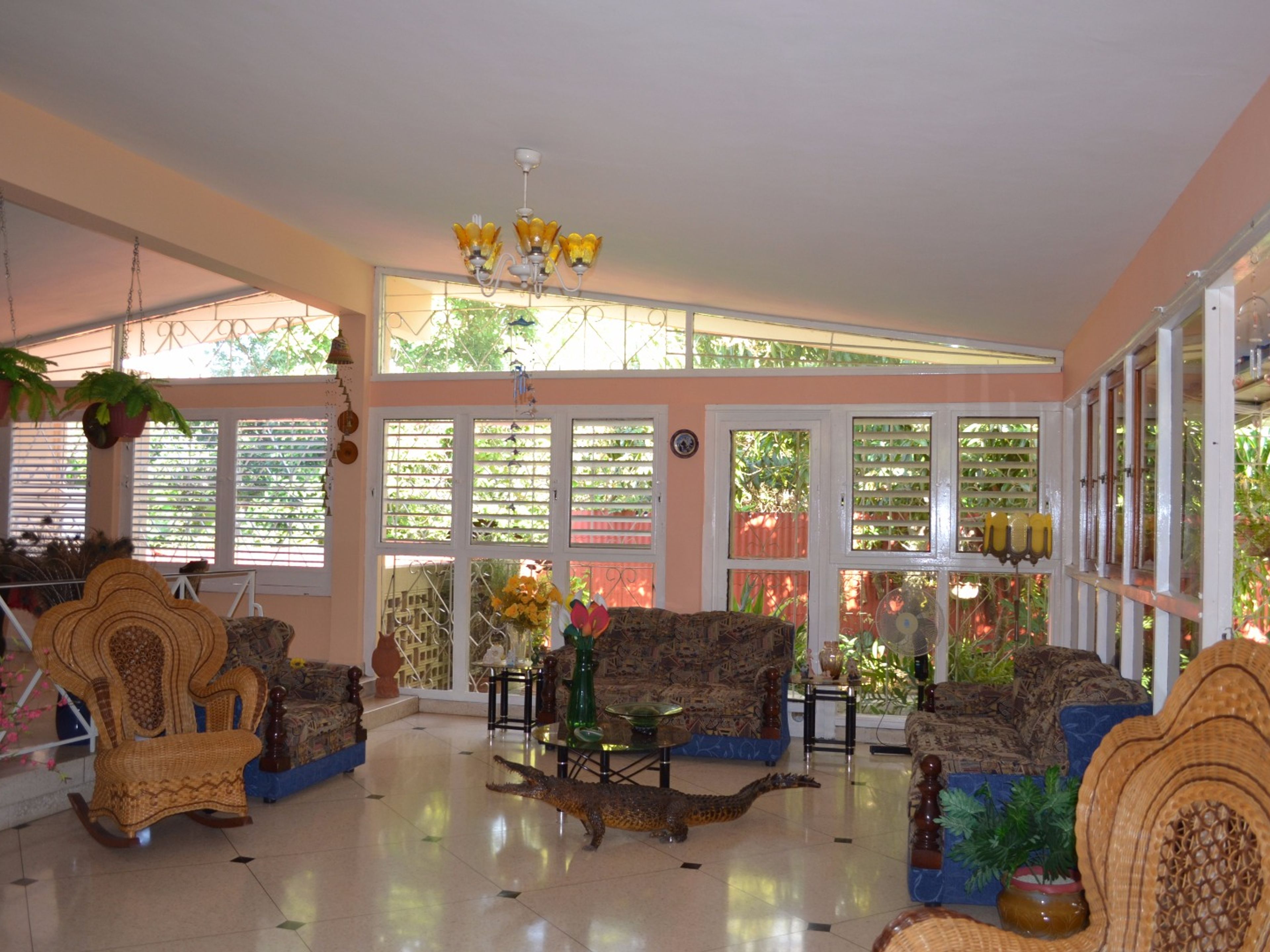 Casa de Silvia, CALLE 224, No. 701House's living room