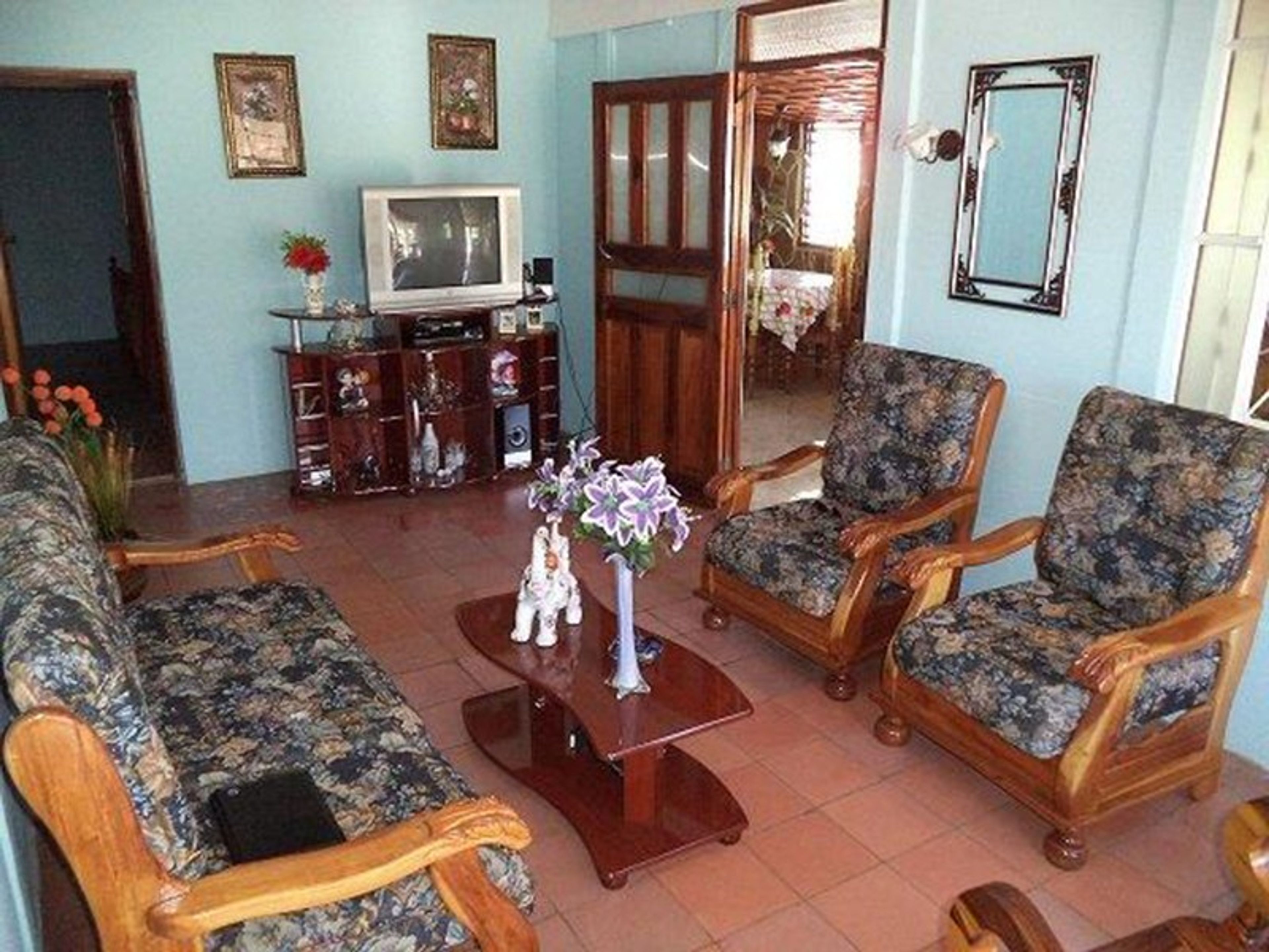 Hostal Villa Edilia, CALLE 5ta, No. 41 - House living room