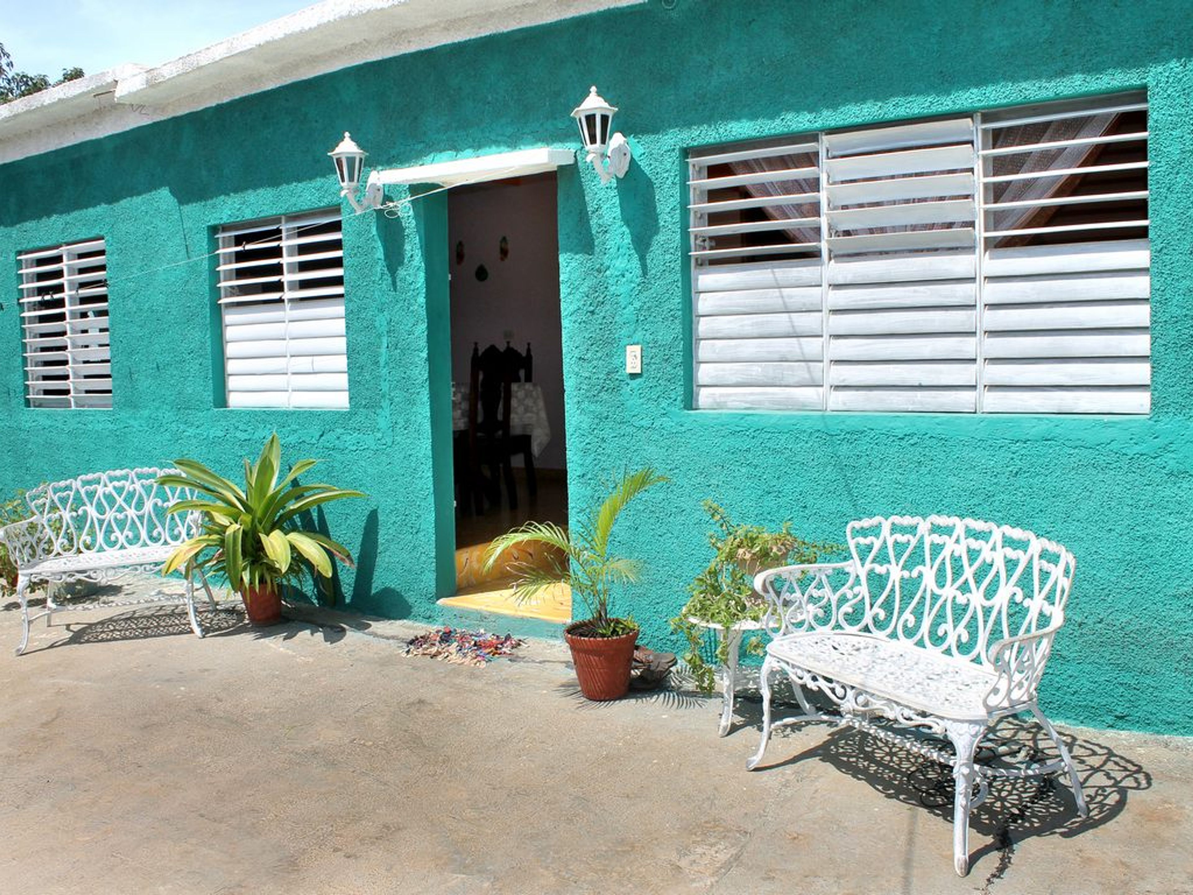 Hostal Muñeca, CALLE B, No.5-A - House's entrance view