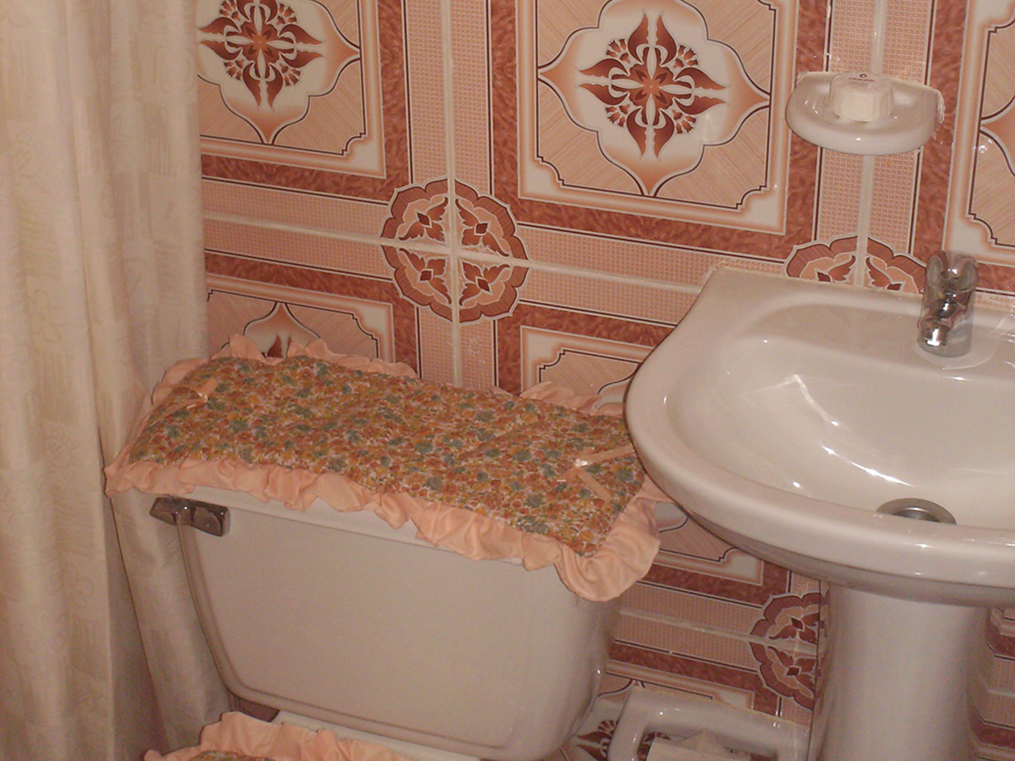 Villa Iliana y Jorgito, SALVADOR CISNEROS Este, No. 8Bathroom´s view
