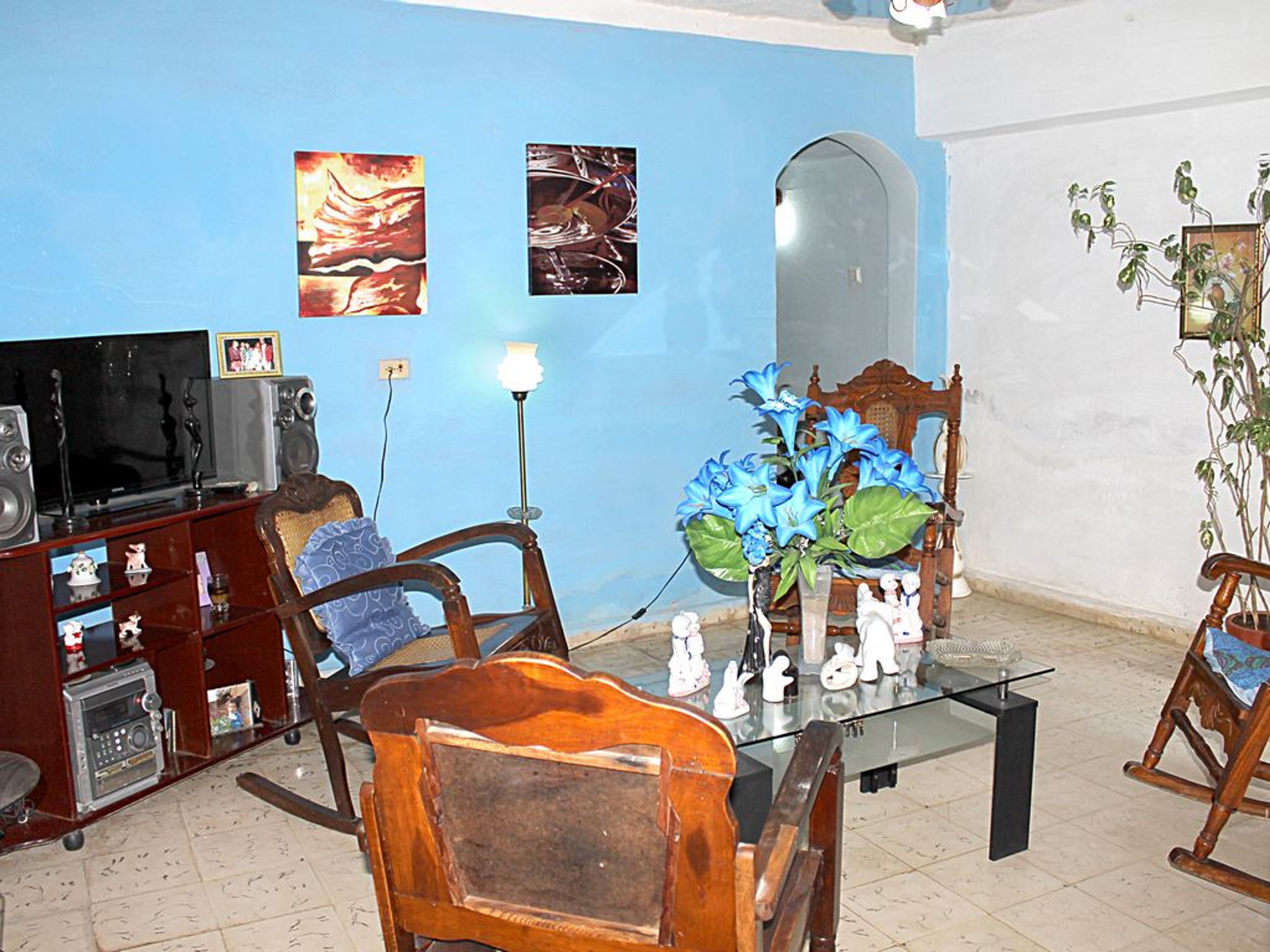 Hostal Don Borrell, FRANCISCO JAVIER ZERQUERA (Rosario), No.82House's living room