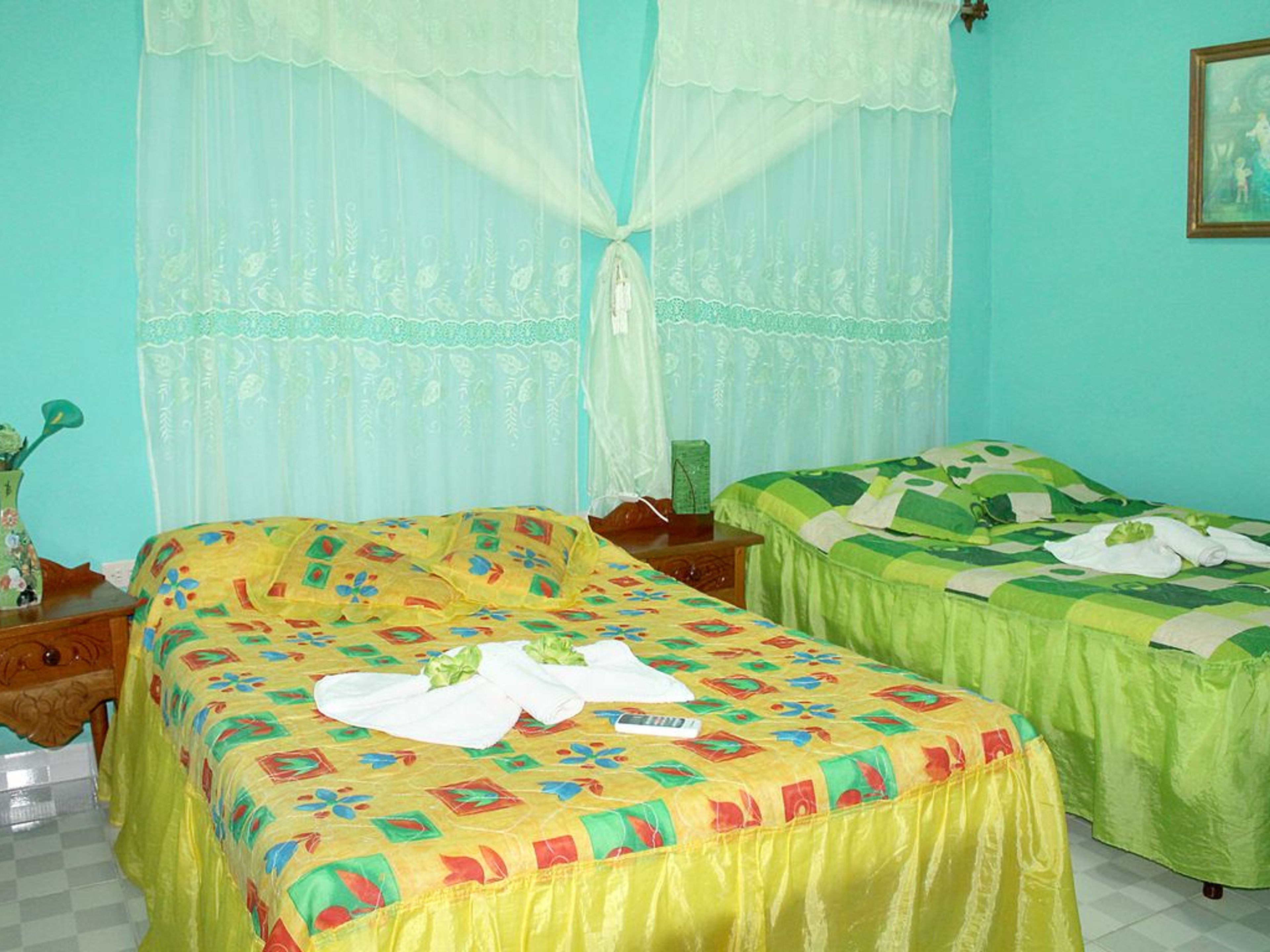 Hostal Hermanos Santaella, ERNESTO VALDÉS MUÑOZ (Media Luna), No.13Standard room 4