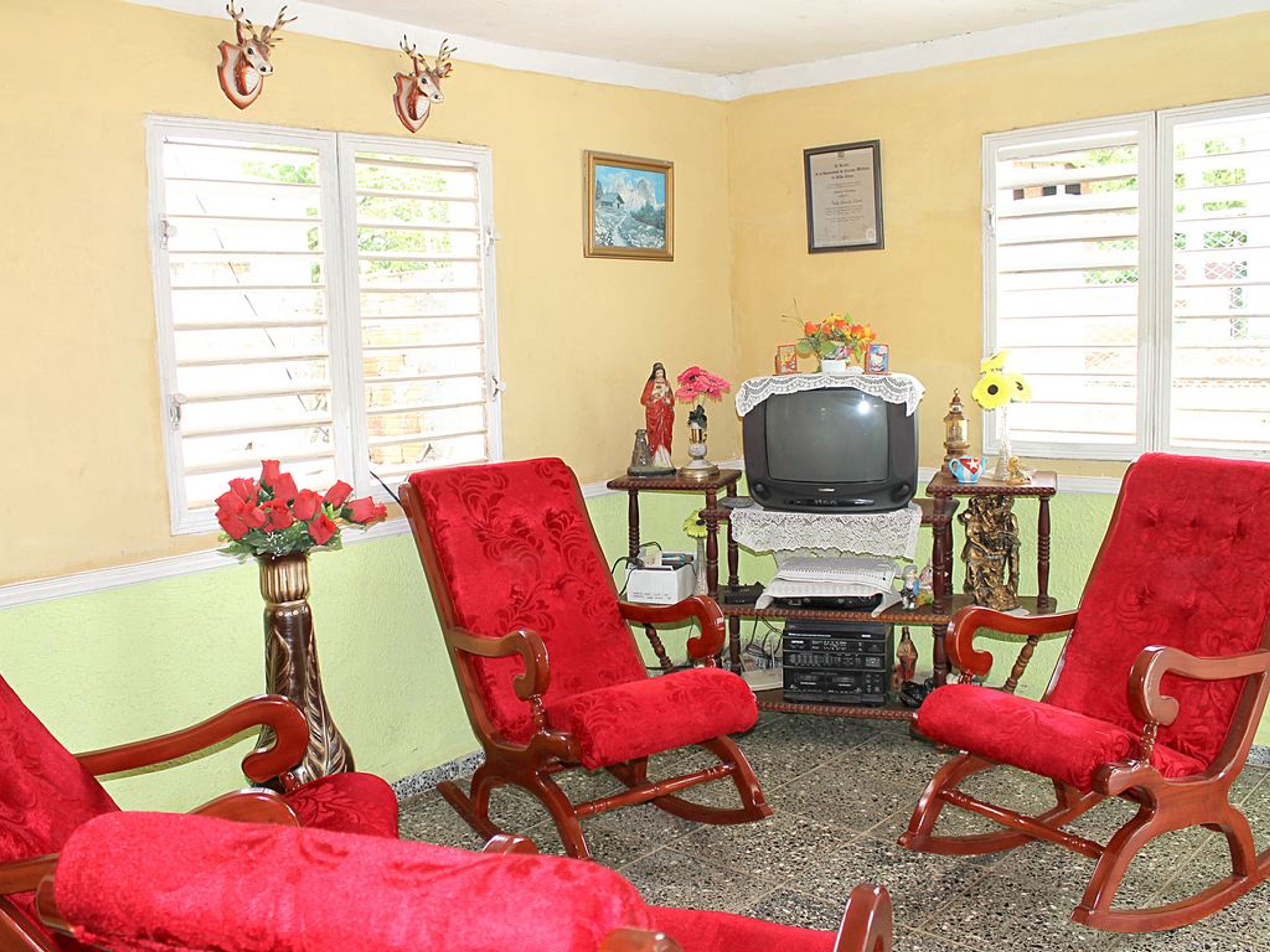 Hostal Ada y Fernando, LÍNEA DEL FERROCARRIL, No.47House's living room