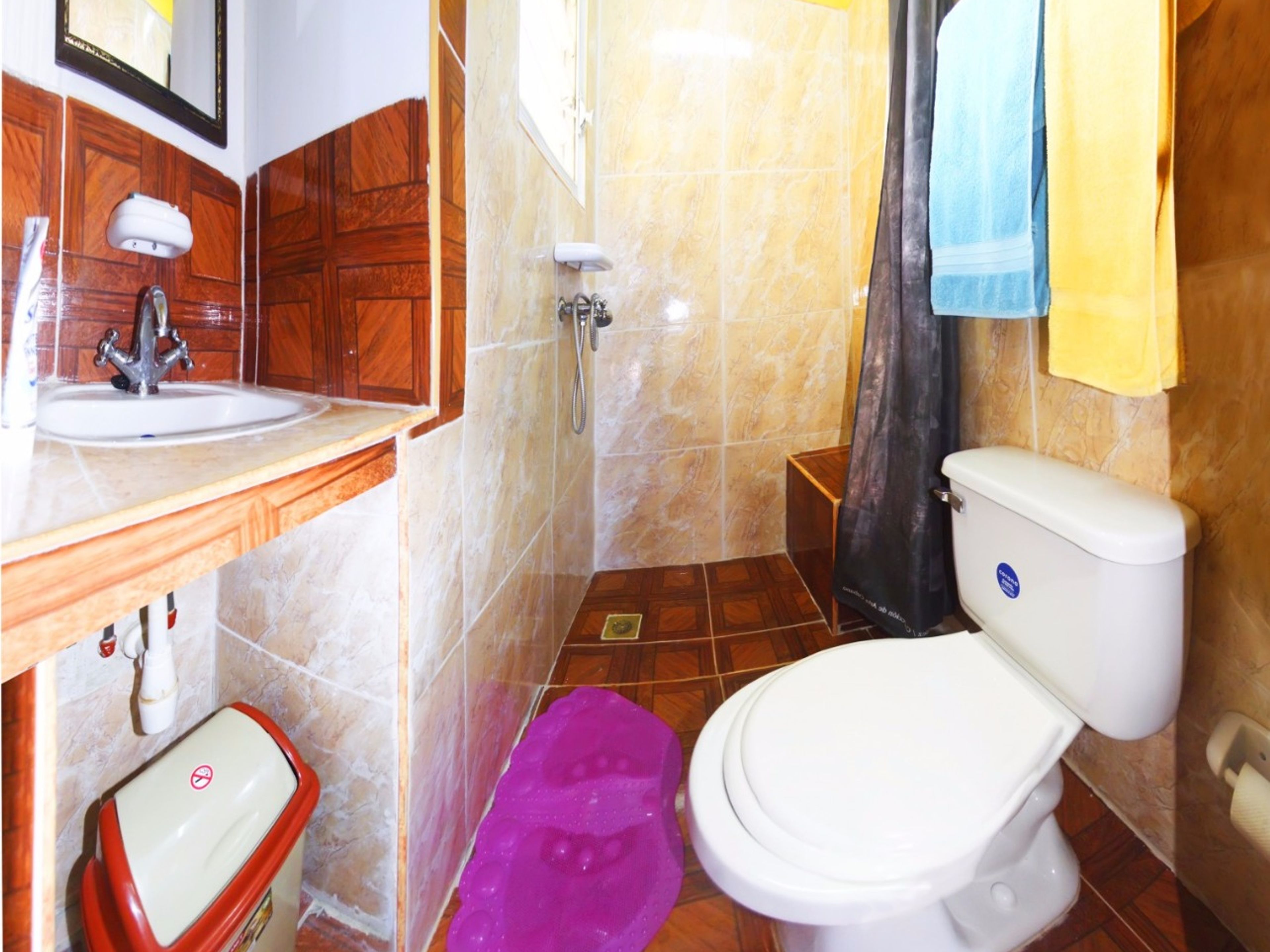 Hostal Nelba y  Carlos, JOSÉ MENDOZA (Santa Ana), No.562Bathroom's 2 view