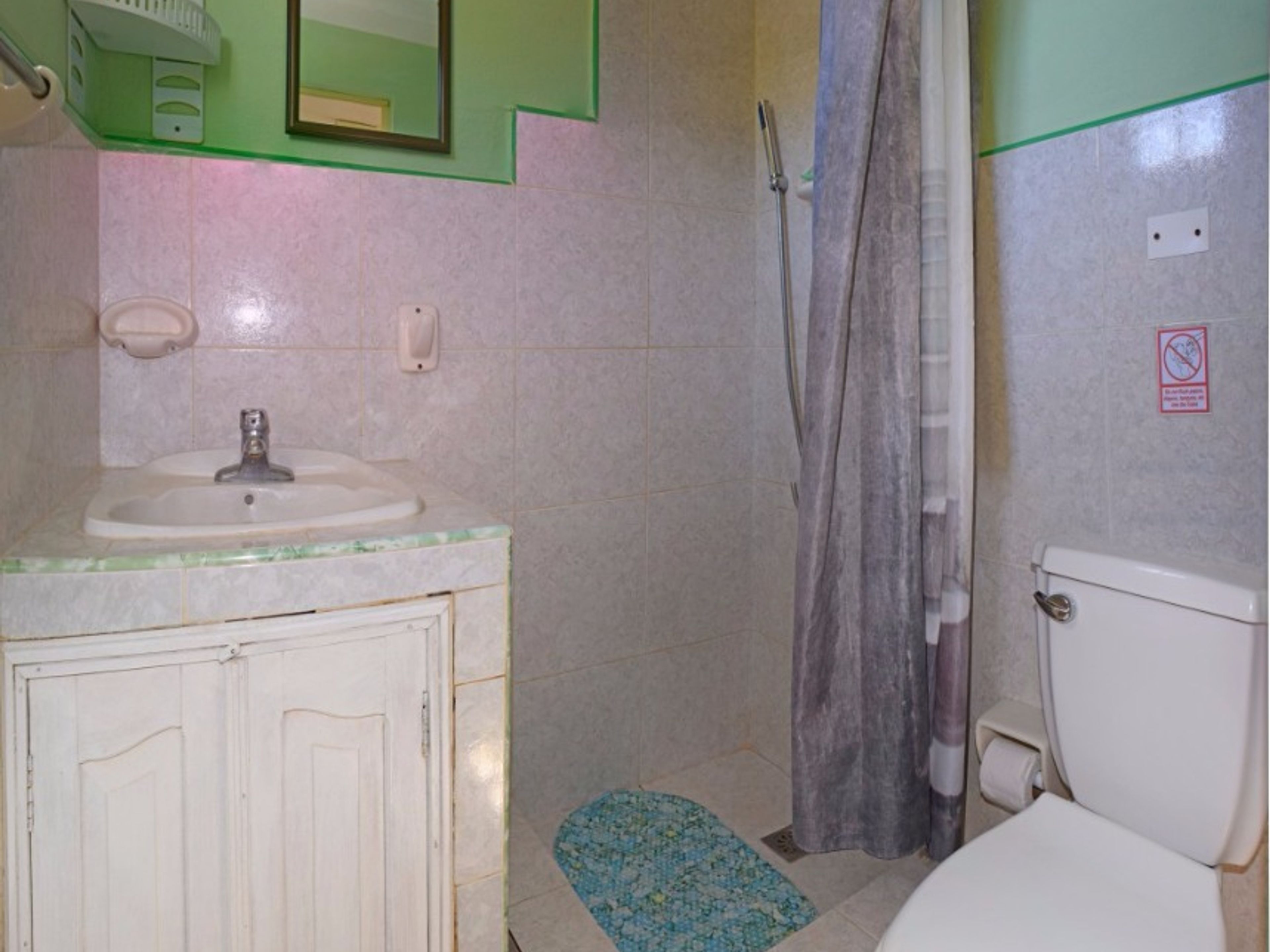 Hostal Nelba y  Carlos, JOSÉ MENDOZA (Santa Ana), No.562Bathroom's 1 view