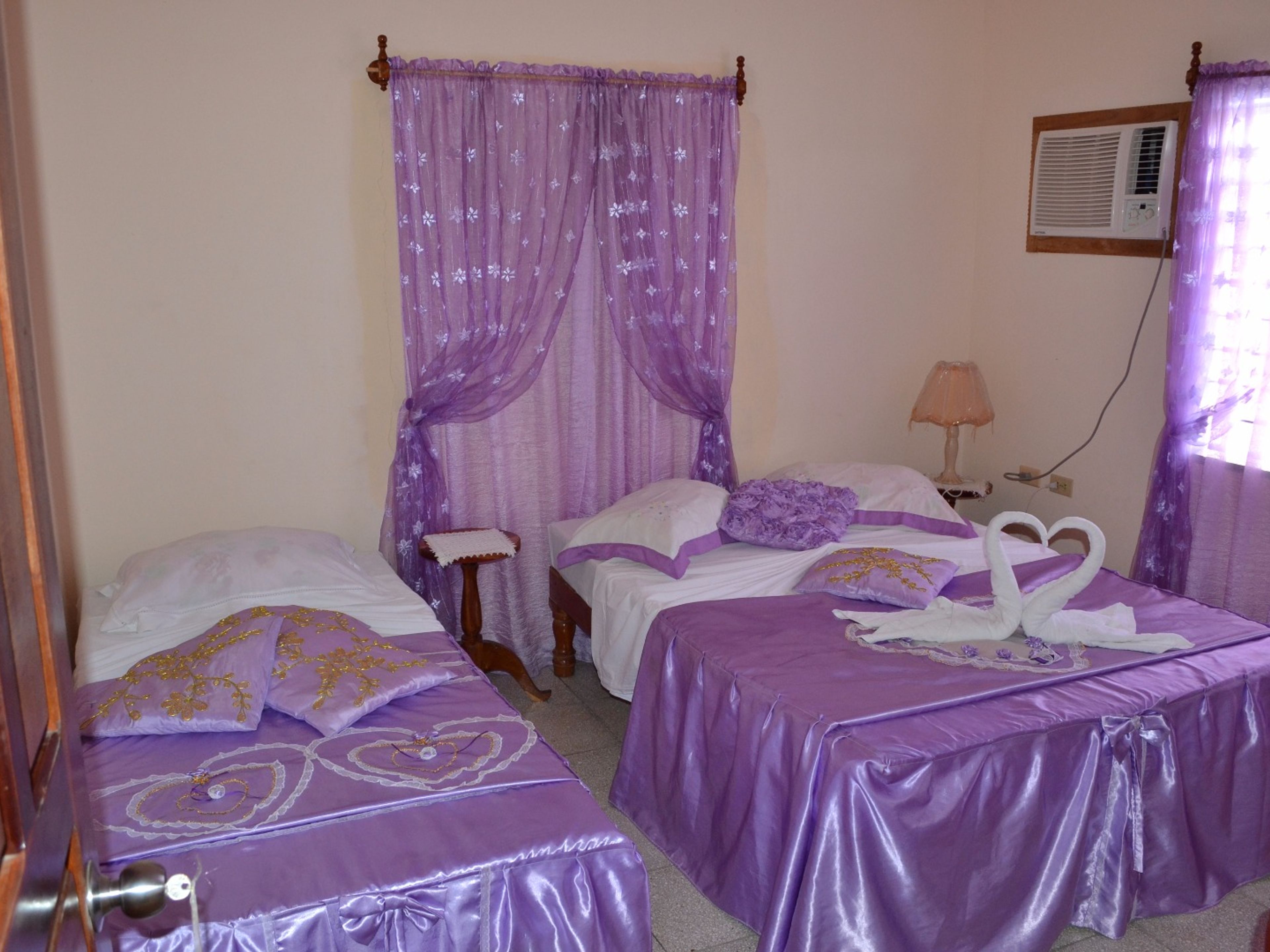 Hostal Marisel, PLAYA GIRÓNStandard room 1