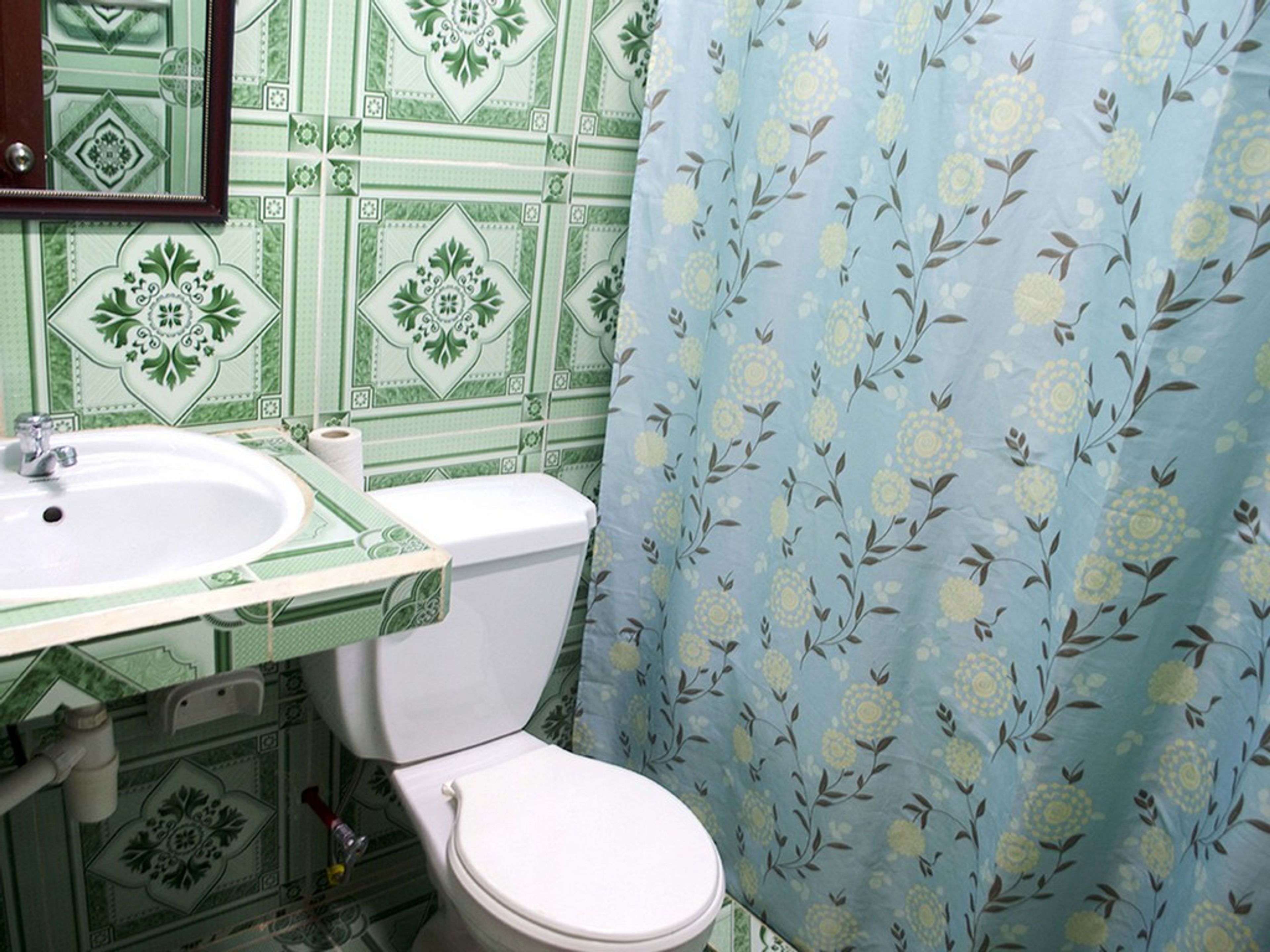 Hostal Nelffis, RAFAEL TREJO, No. 15Bathroom's 1 view