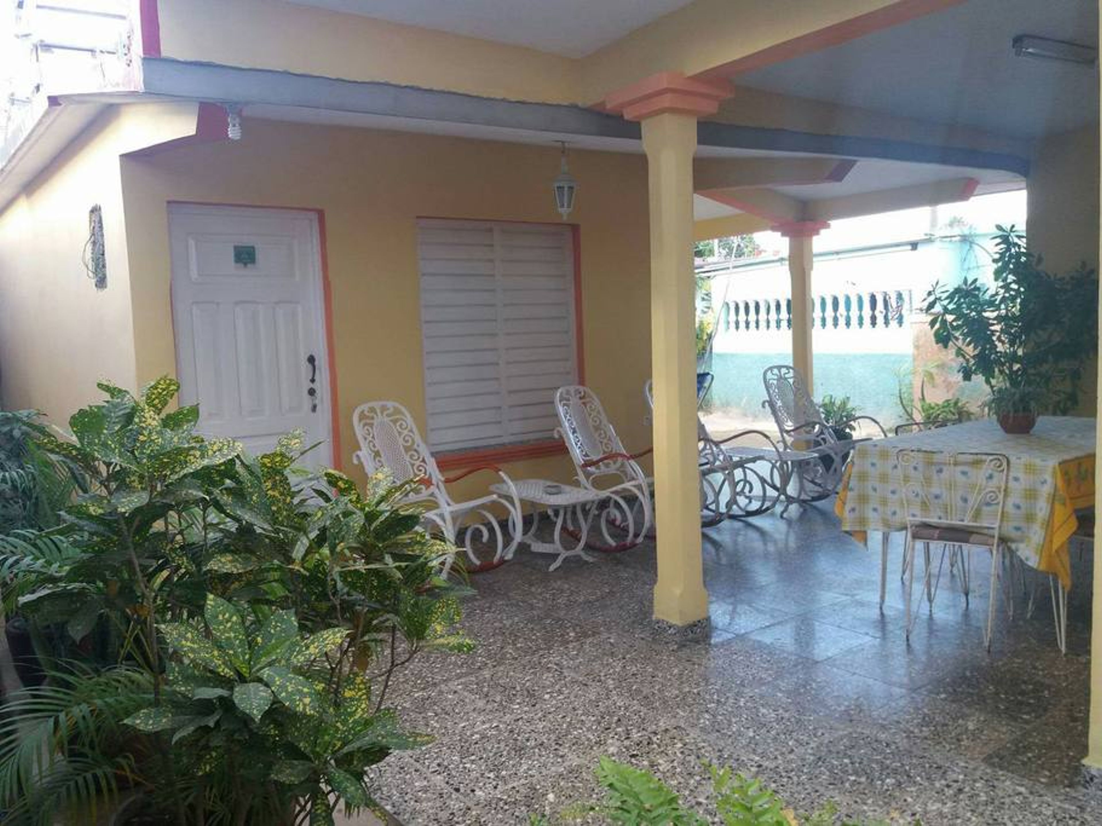 Casa Samanta, SALVADOR CISNEROS, No. 61House´s terrace view