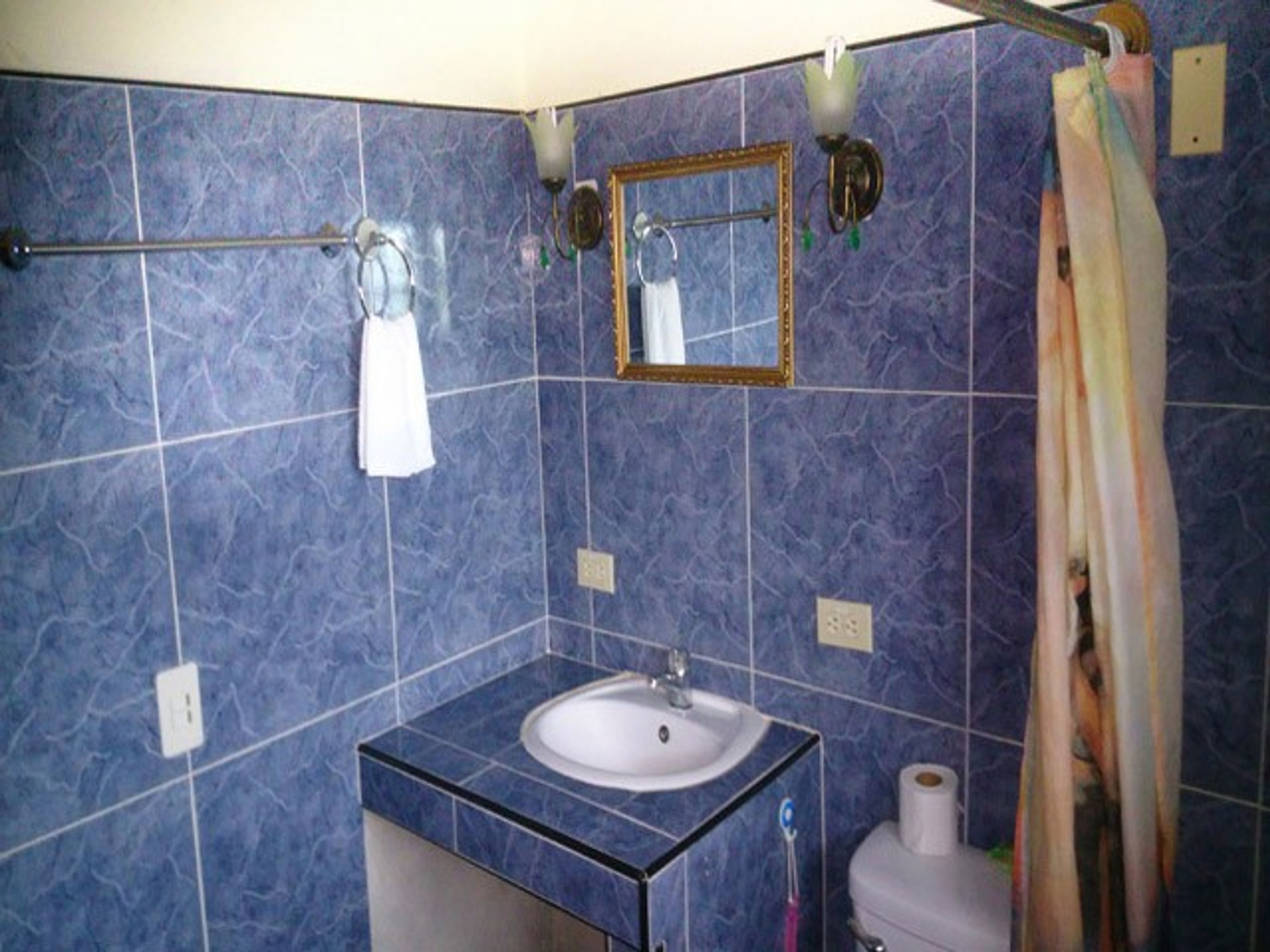 Casa Niña, MARIO LÓPEZ, Playa LargaBathroom's view