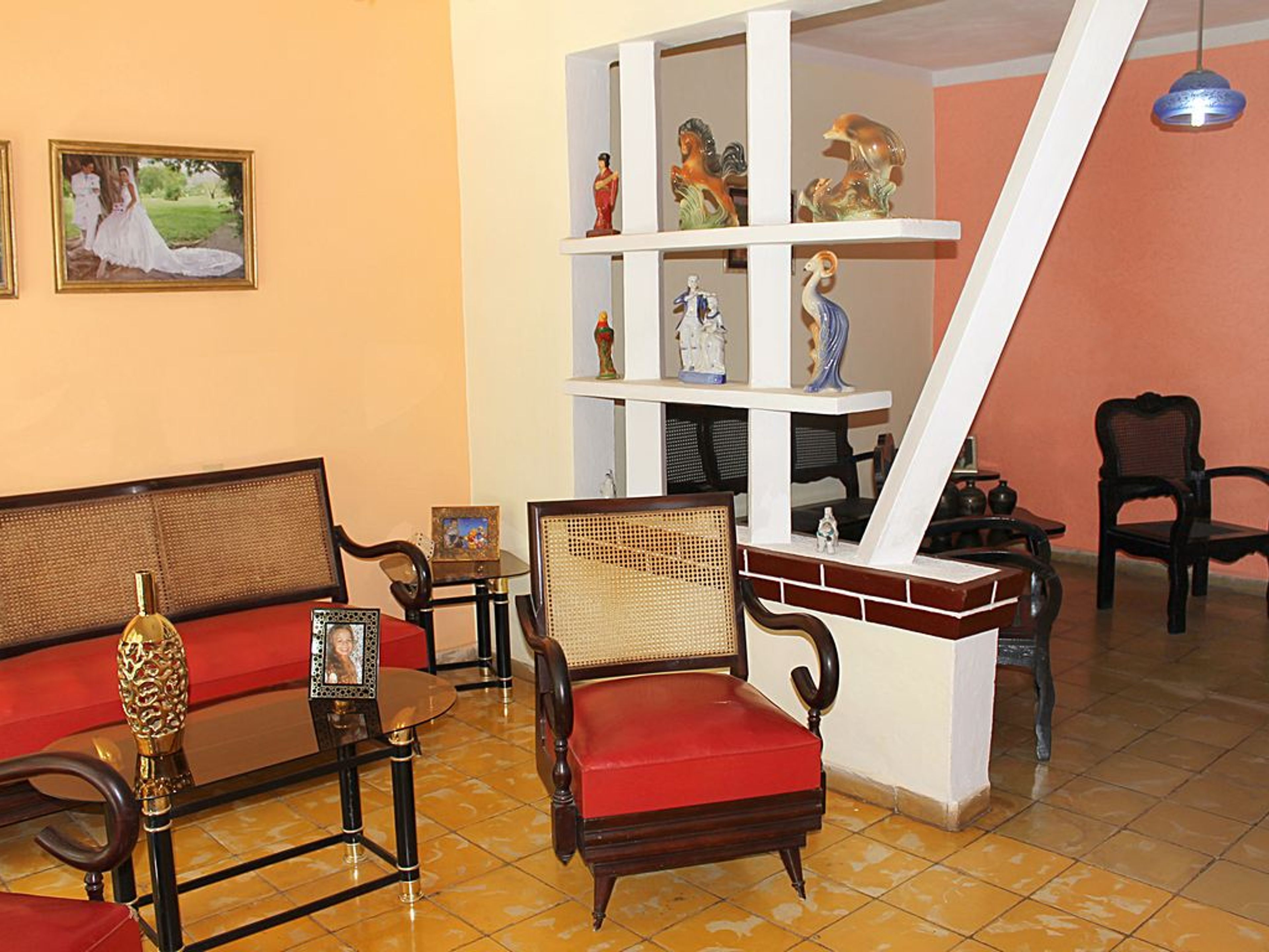 Hostal Doña Miñe, FRANK PAÍS (Del Carmen) No. 22House's living room