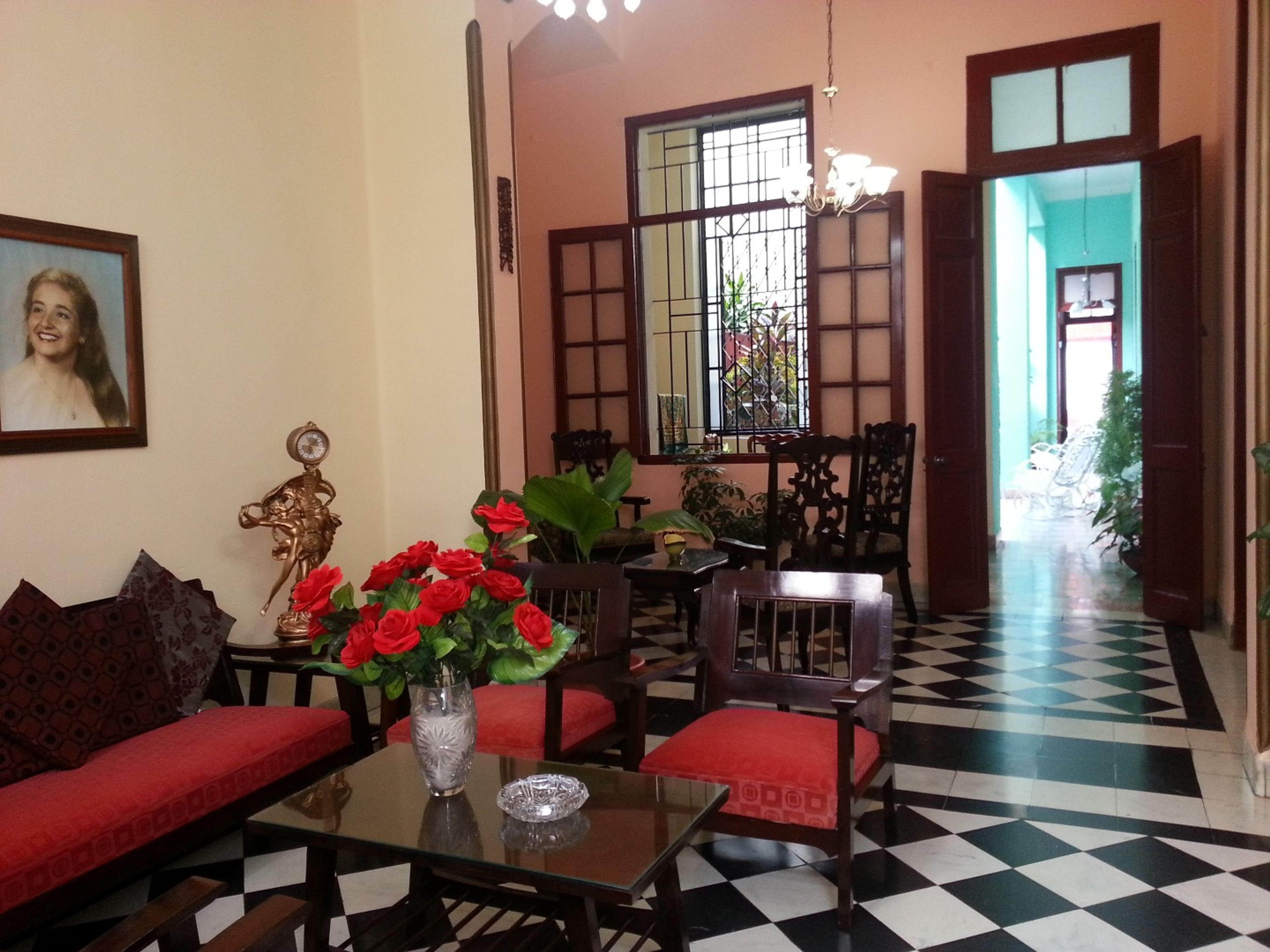 Hostal La Isabela, REPÚBLICA, No. 162House´s inside view