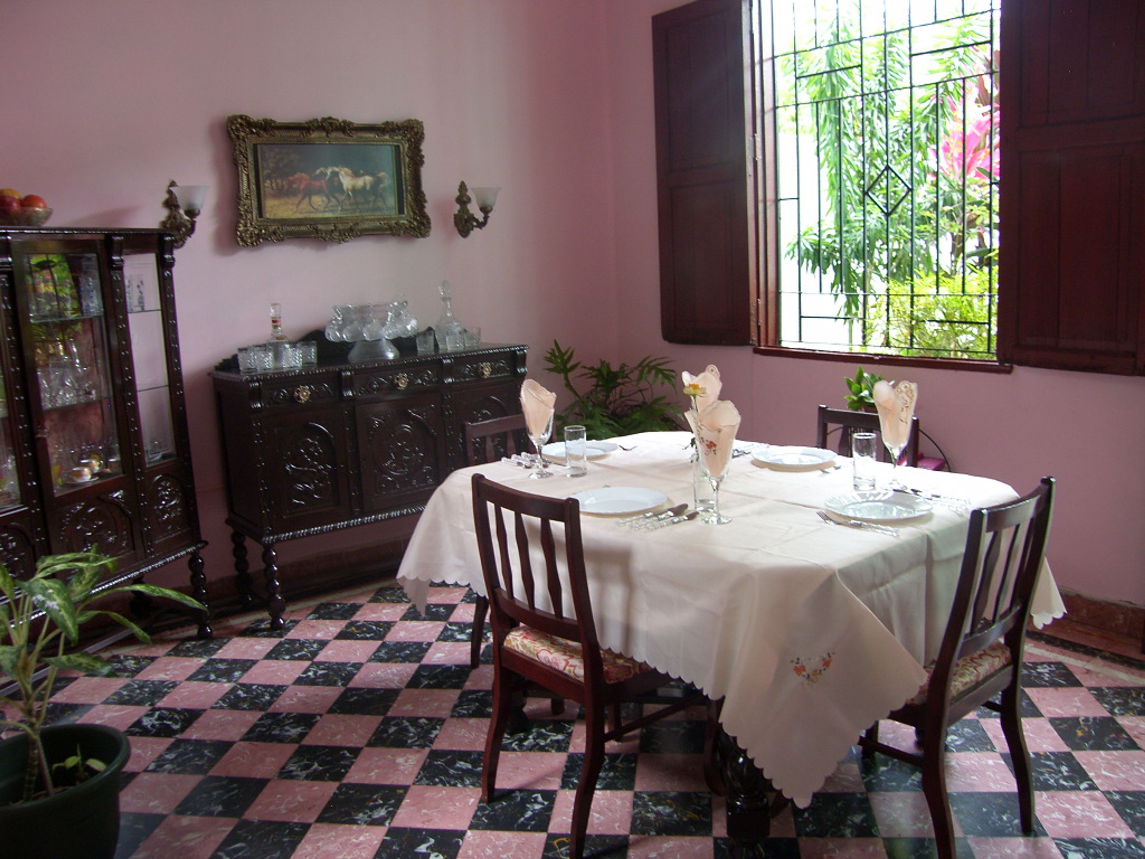 Hostal La Isabela, REPÚBLICA, No. 162 - House´s dinning room