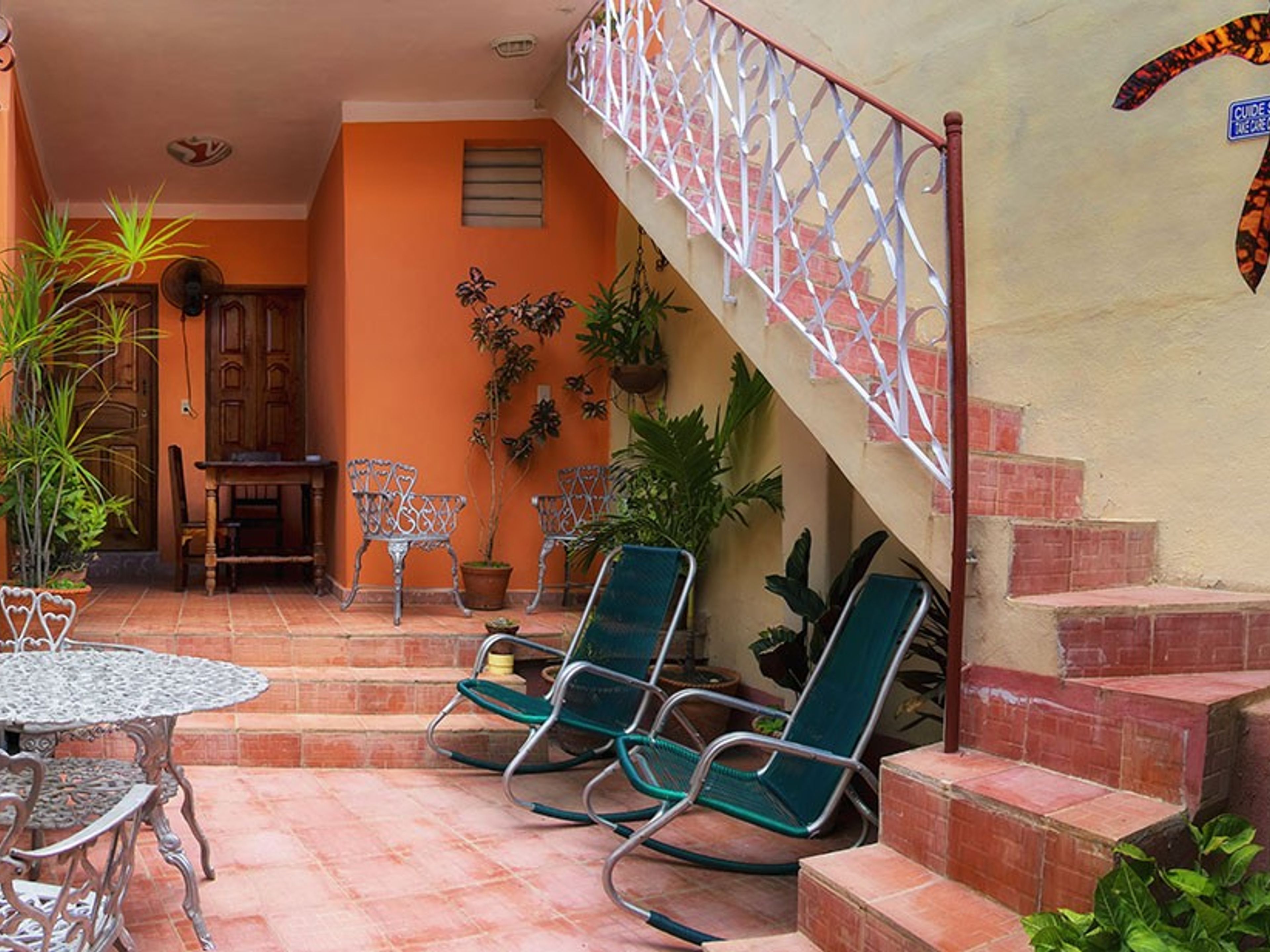 Hostal Dr. Amaro y Dra. Yamira, MANUEL SOLANO, (Pinpollo), No. 7-AHouse's inside patio view
