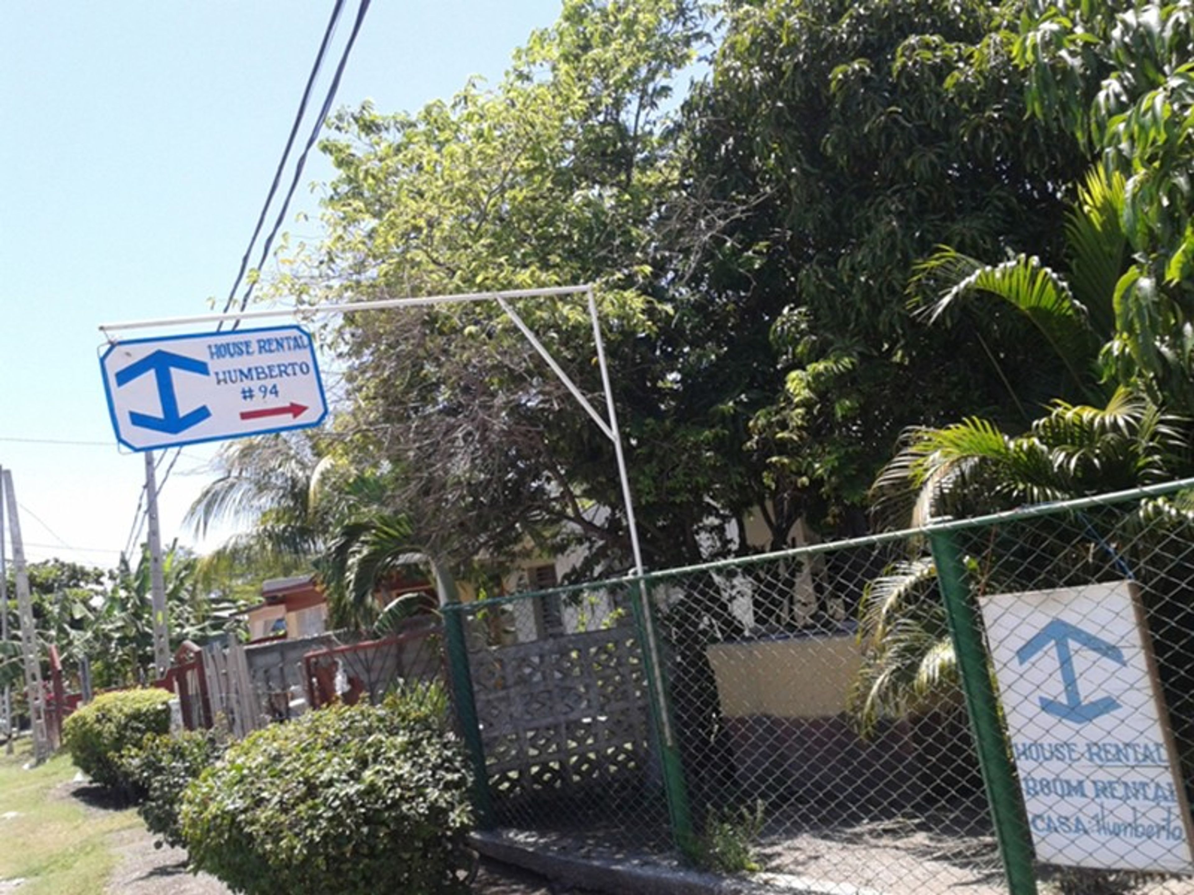 Casa Humberto, CAMILO CIENFUEGOS, No. 94 - House details