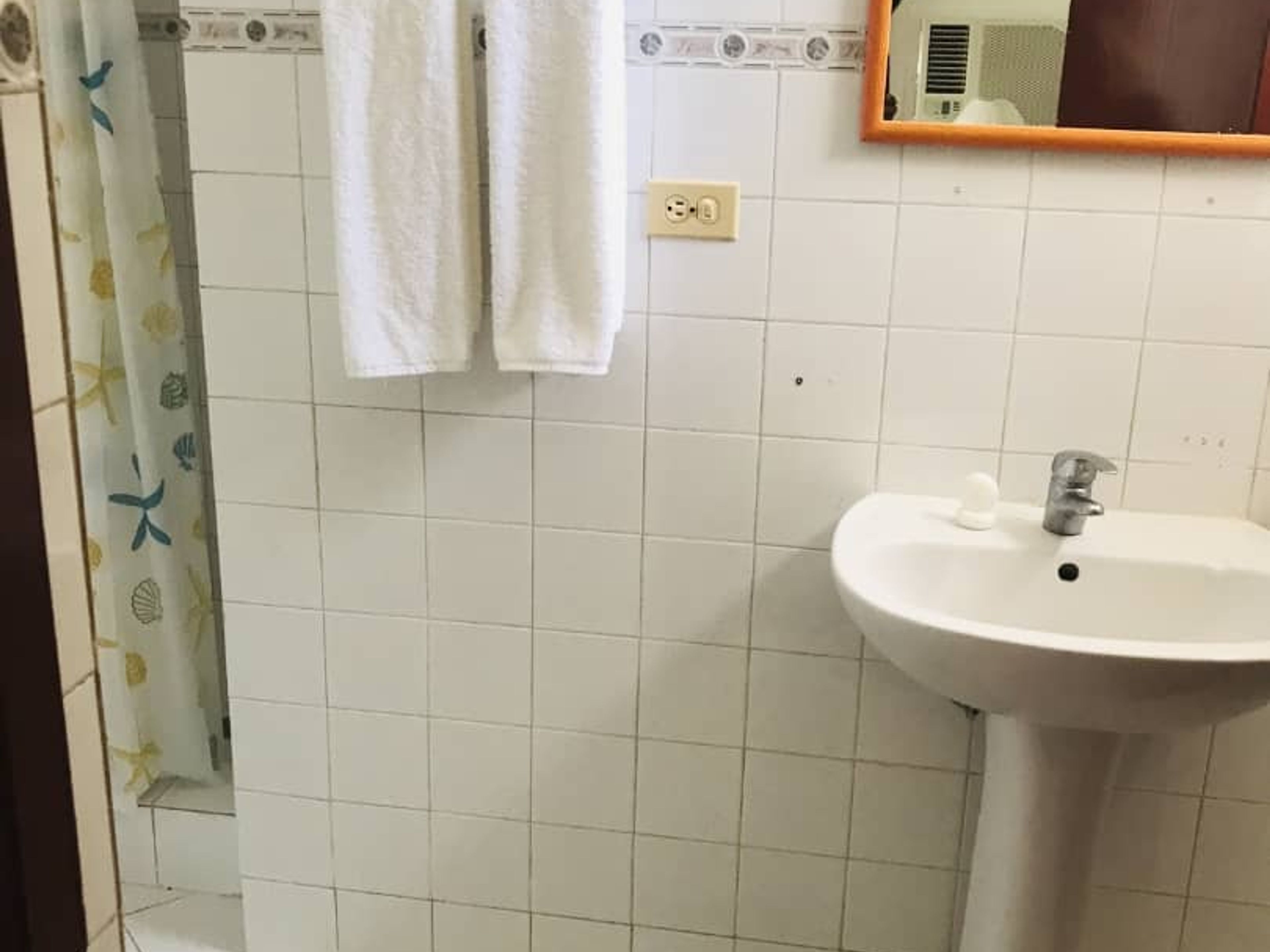 Вилла Оризонти, ТАРАРА, № 603Bathroom´s details