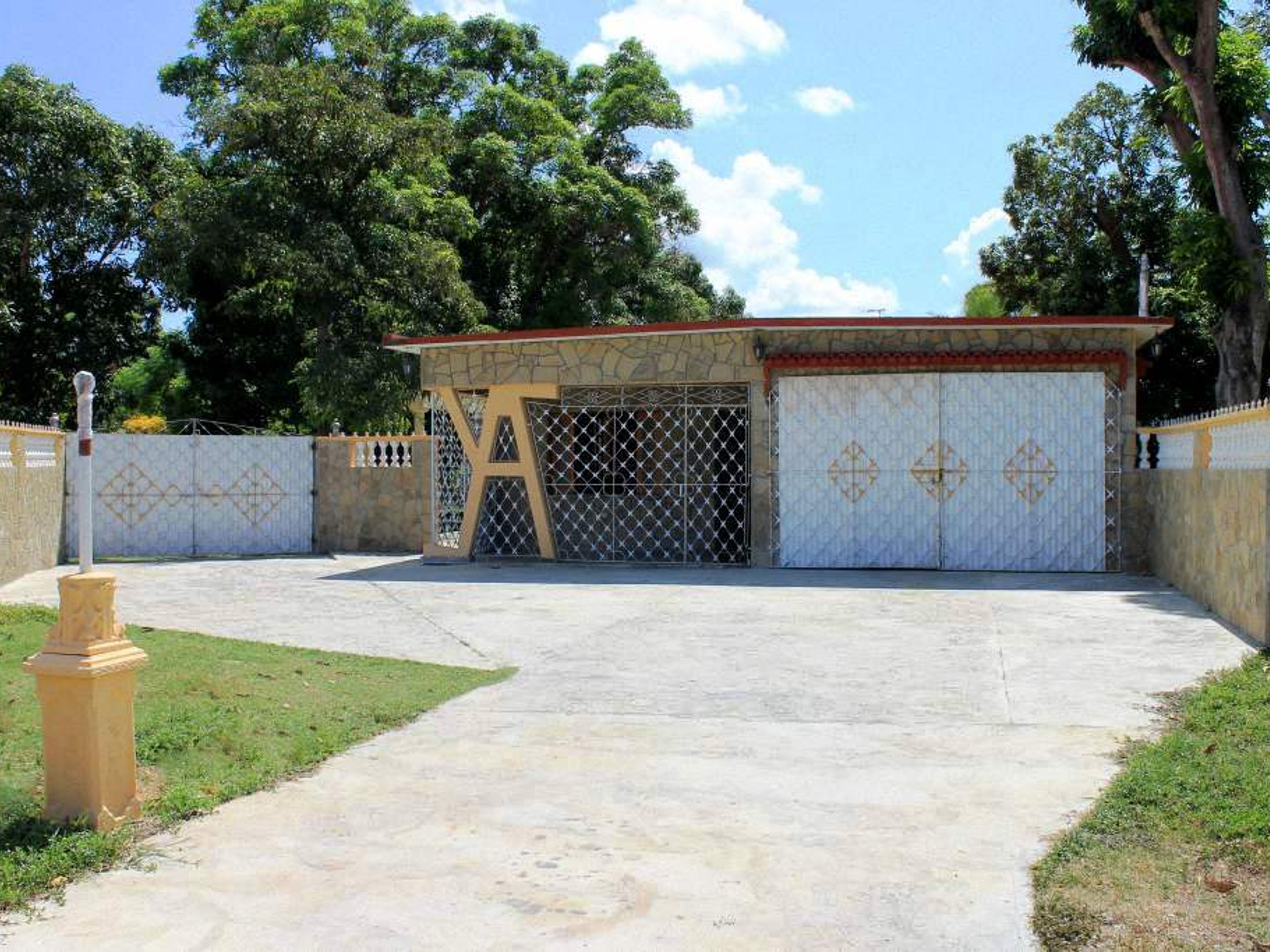 Hostal El Rubio, REAL, No. 170-A