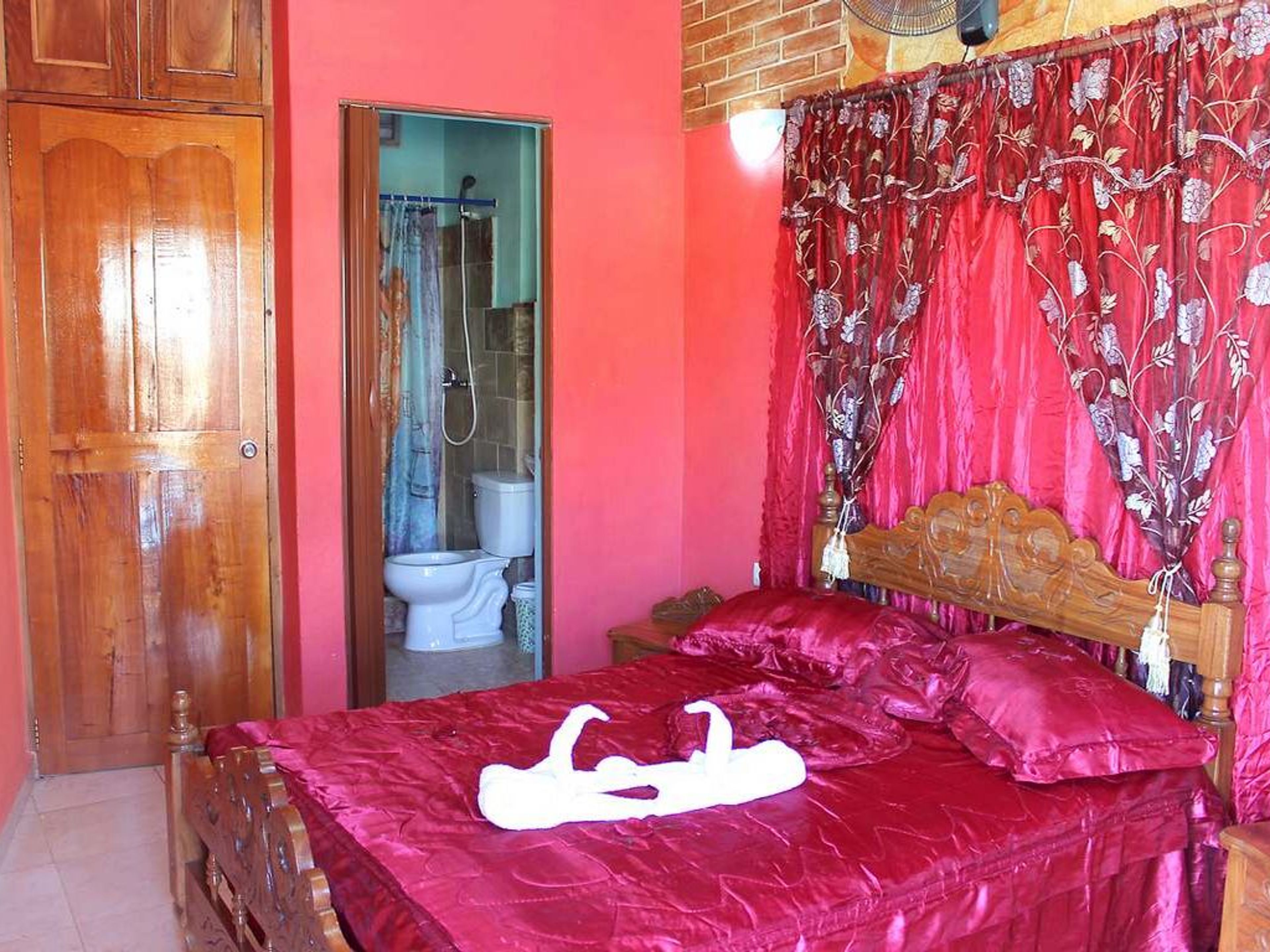 Hostal Monserrat, SIMÓN BOLÍVAR (Desengaño), No. 228 (altos)Standard room