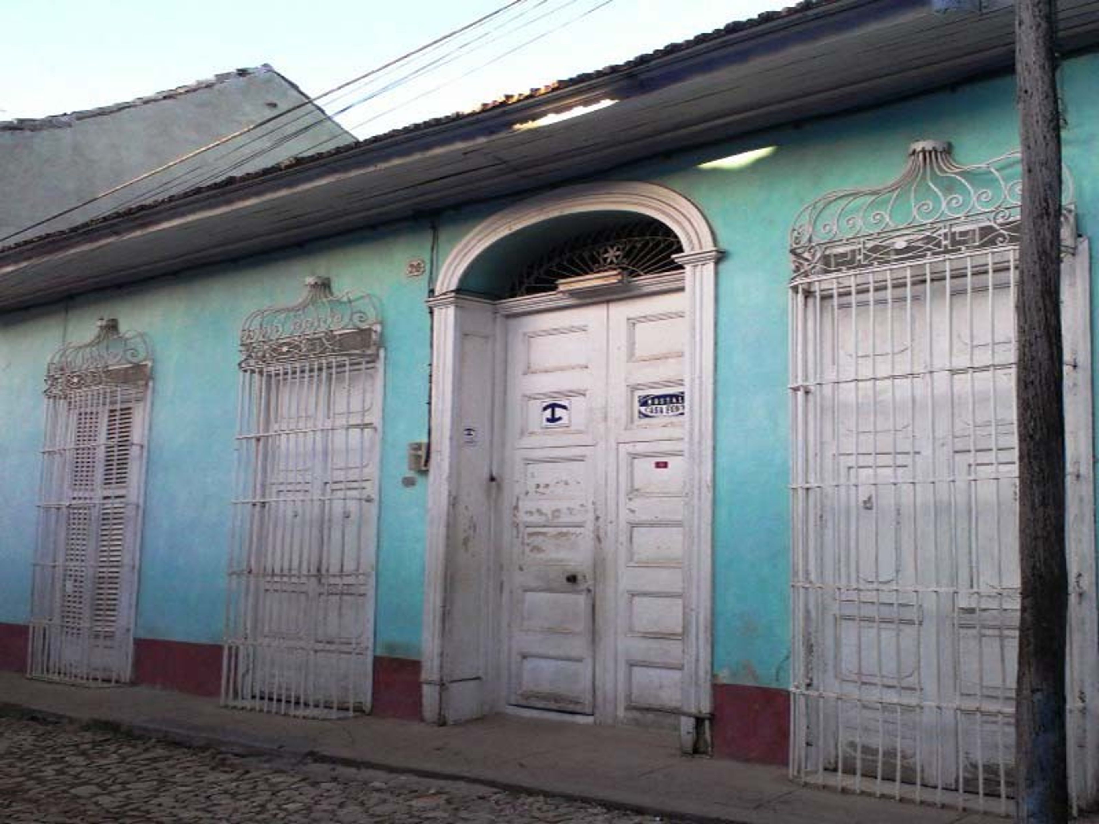 Hostal Casa Font, GUSTAVO IZQUIERDO (Gloria), No.105