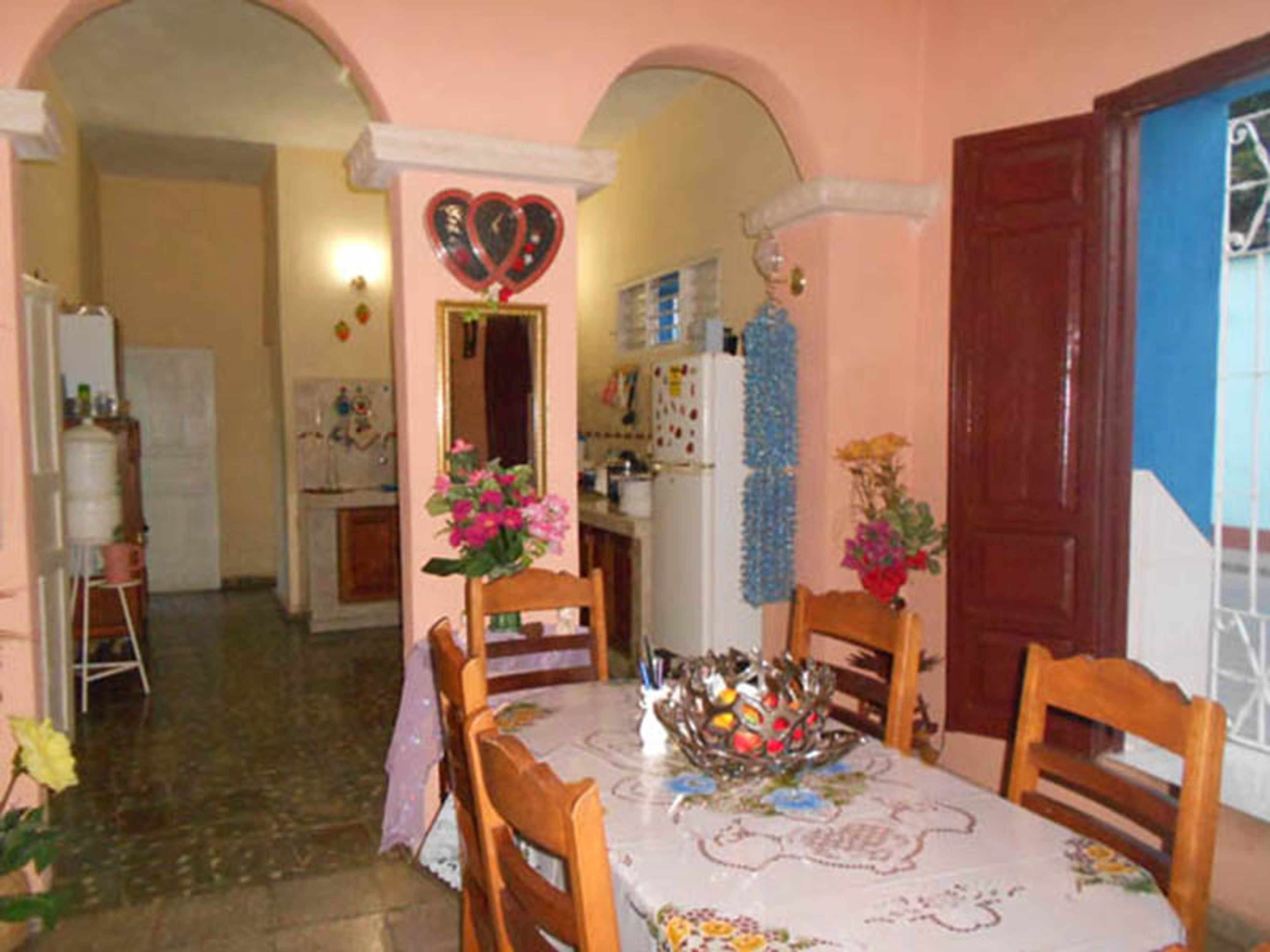 Hostal Zamora, FRANK PAÍS (Del Carmen) No. 203House's living room