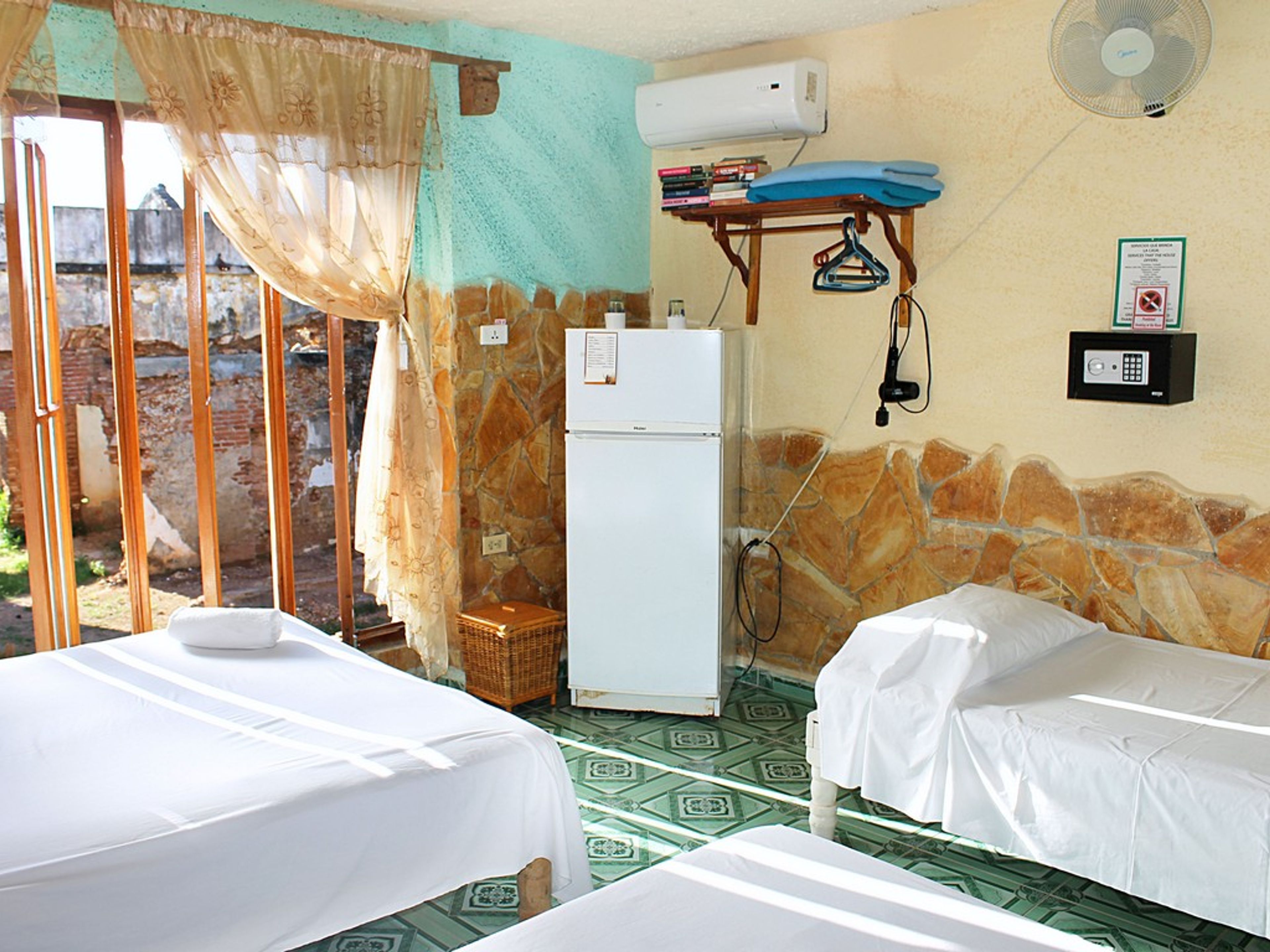 Hostal Marilu y Nelsón, SANTIAGO ESCOBAR (Callejón del Olvido), No.172Standard room 1