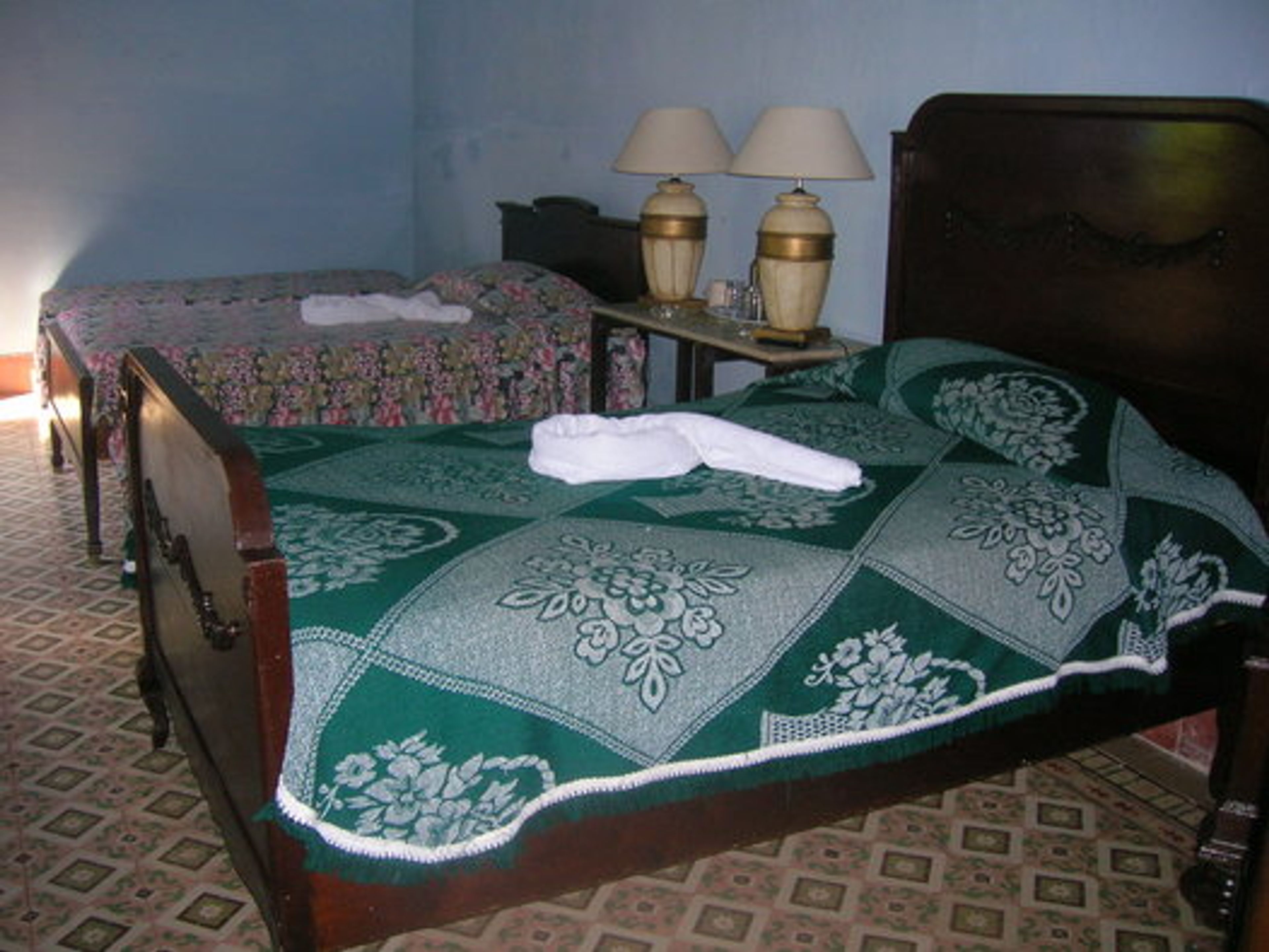 Дом Mercedes Mauri y Antonio Cuervo, FRANK PAÍS (Del Carmen), No.184Triple Room