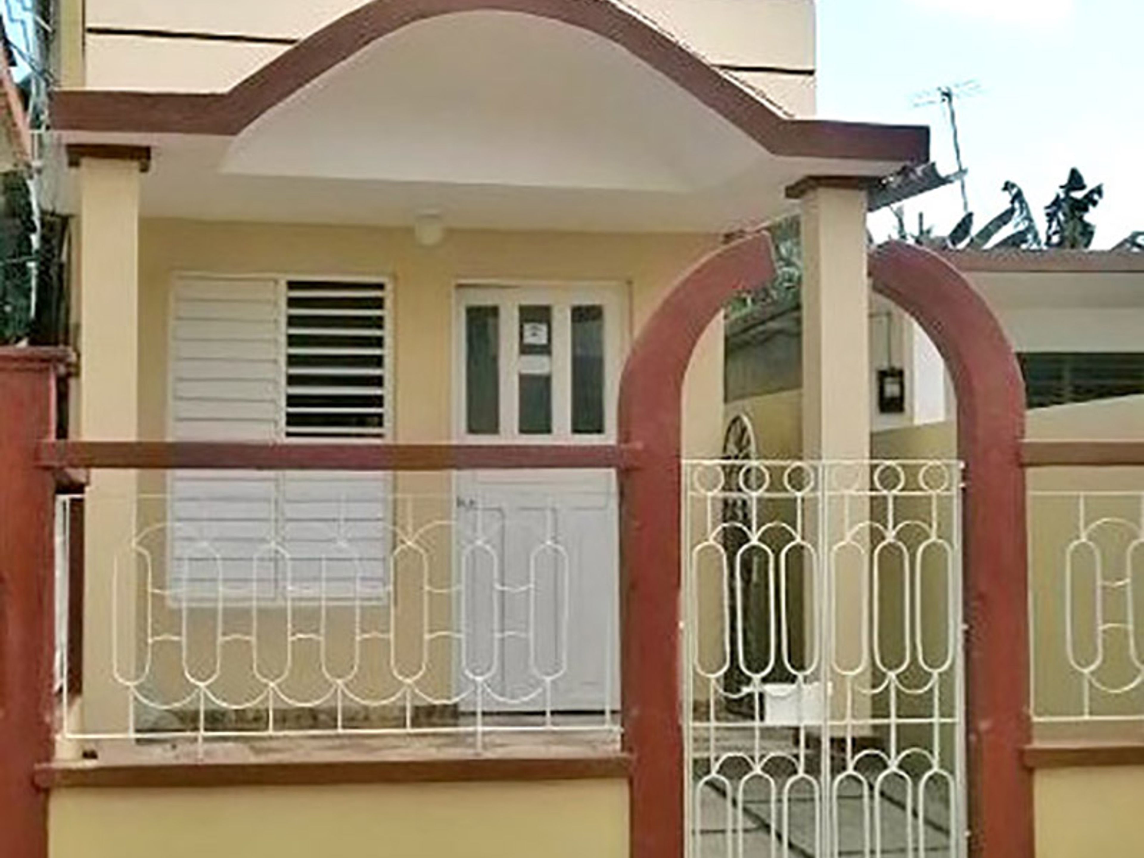 Hostal Residencia Machado, MACEO, No. 253House's entrance view