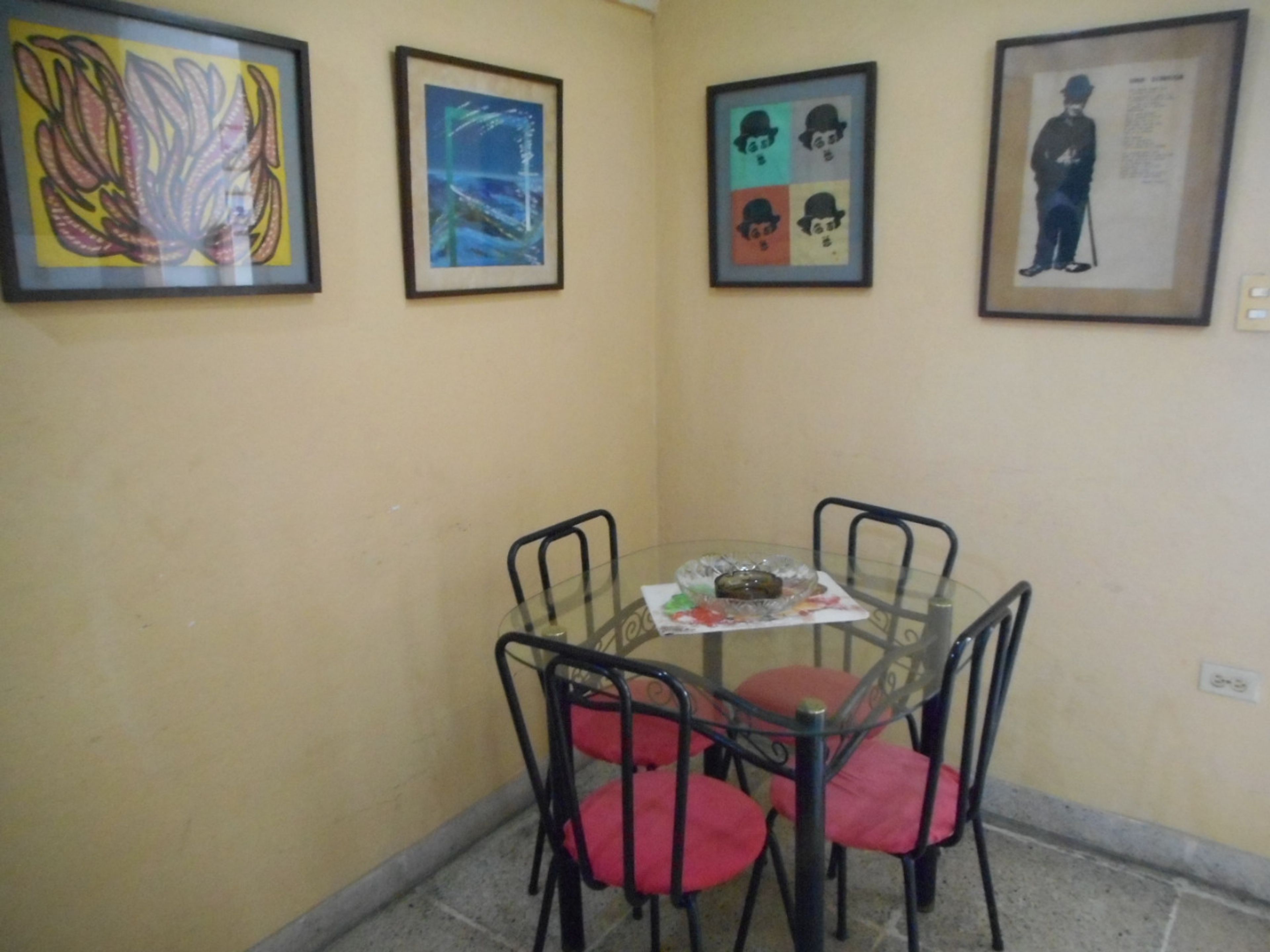 Дом Rosa, GALIANO, No 118, Apto 6Apartment's dinner room