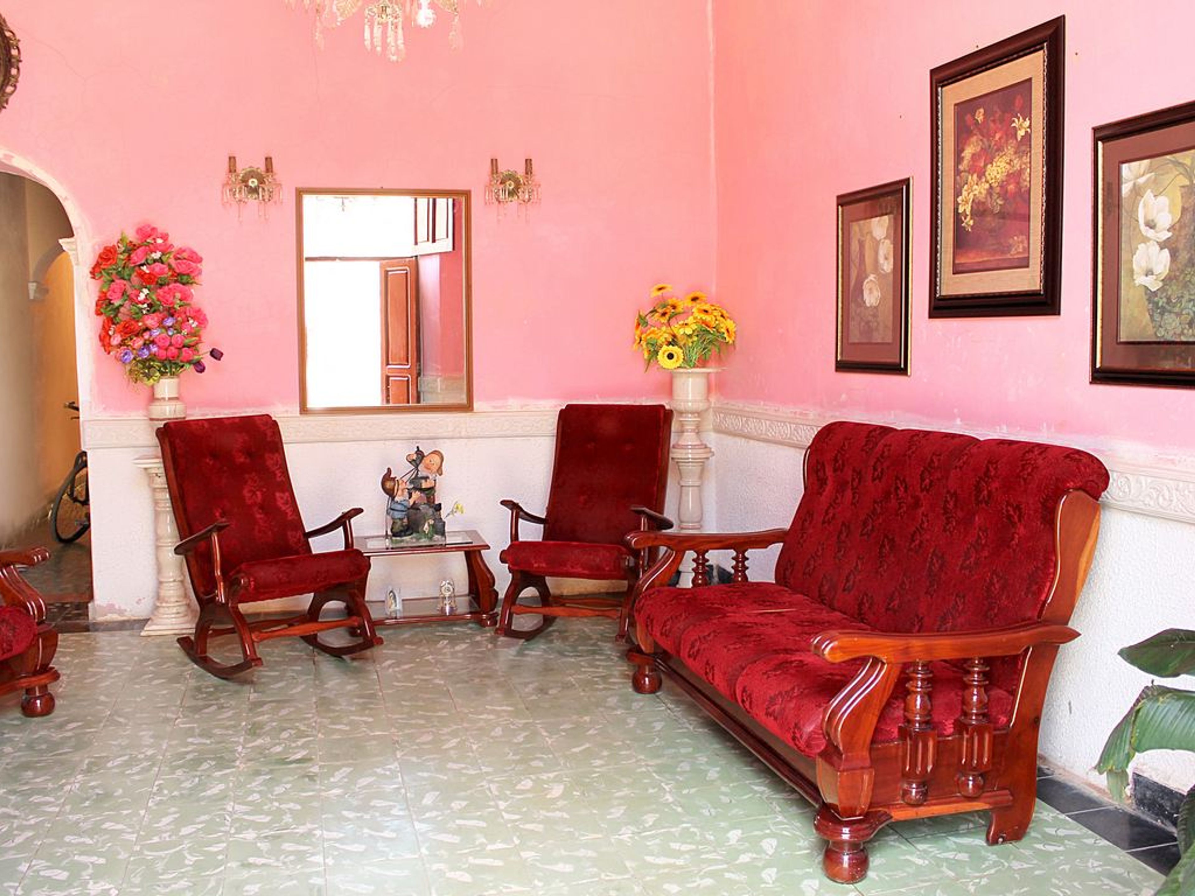 Casa Elena, GENERAL LINO PÉREZ (San Proscopio), No.480-AHouse's living room