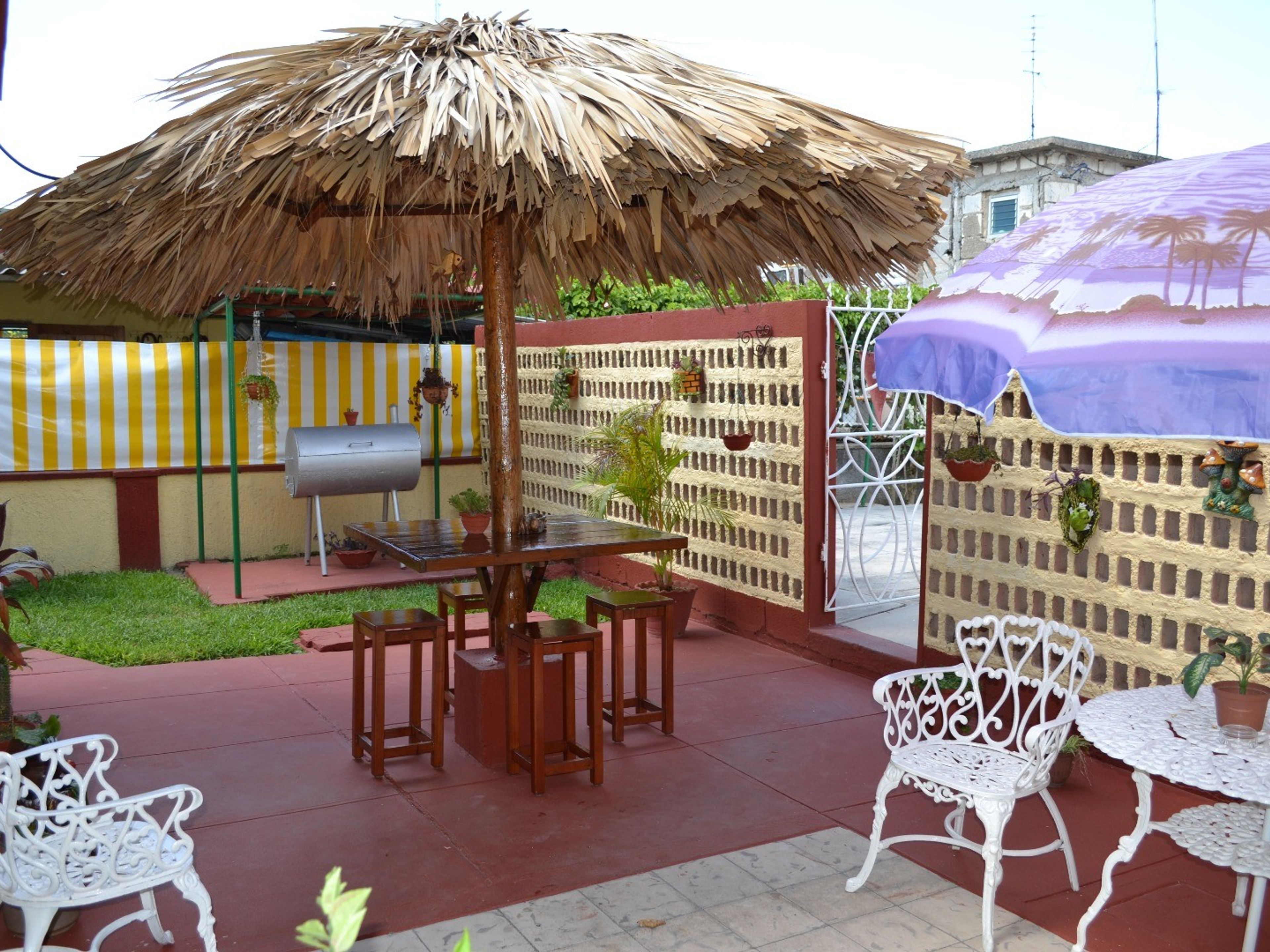 Casa Omar y Anabel, CALLE 31, No. 104Inside patio view