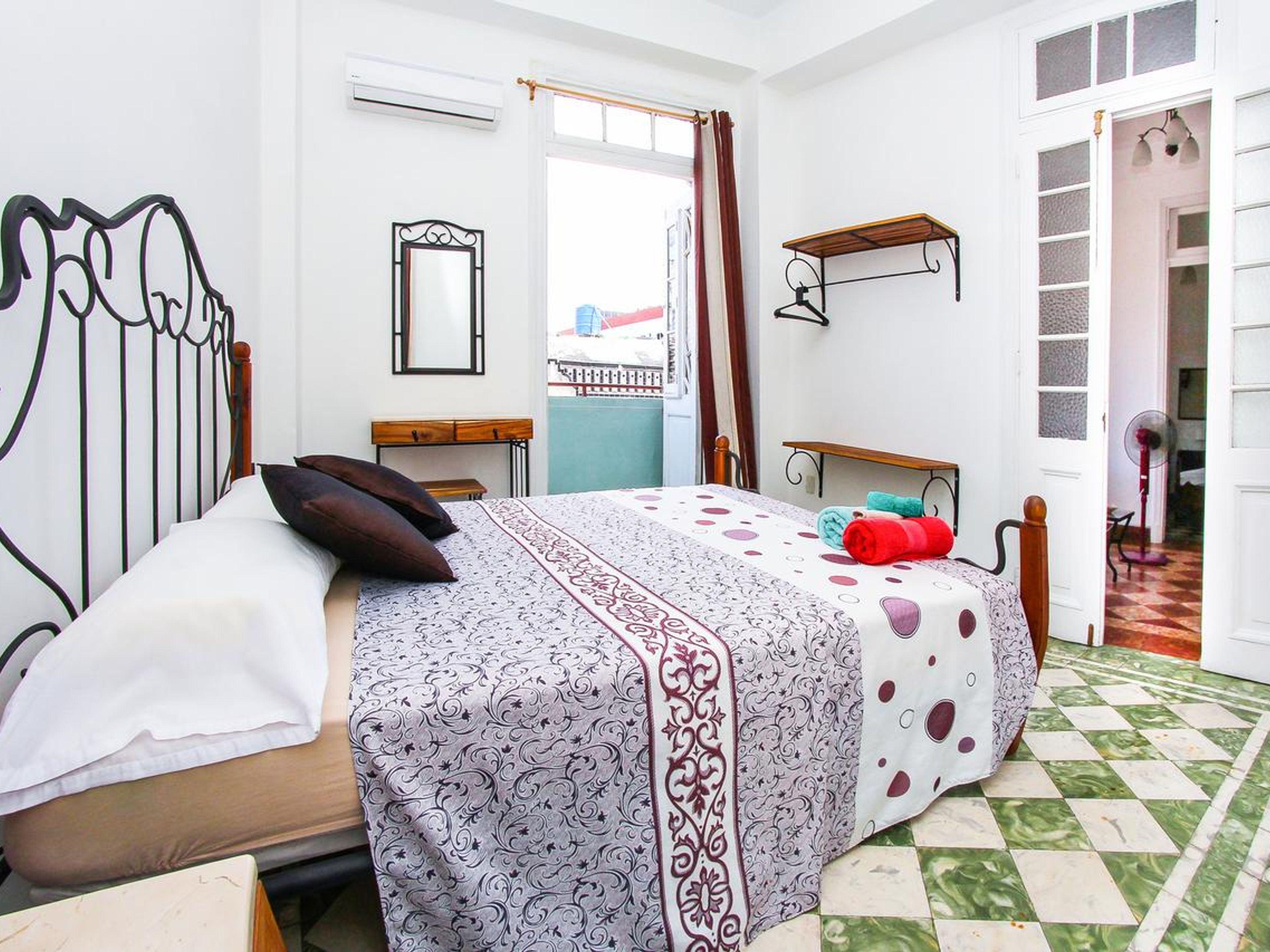 Apartamento Céntrico y Sorprendente, SAN NICOLAS, No. 262Room´s details