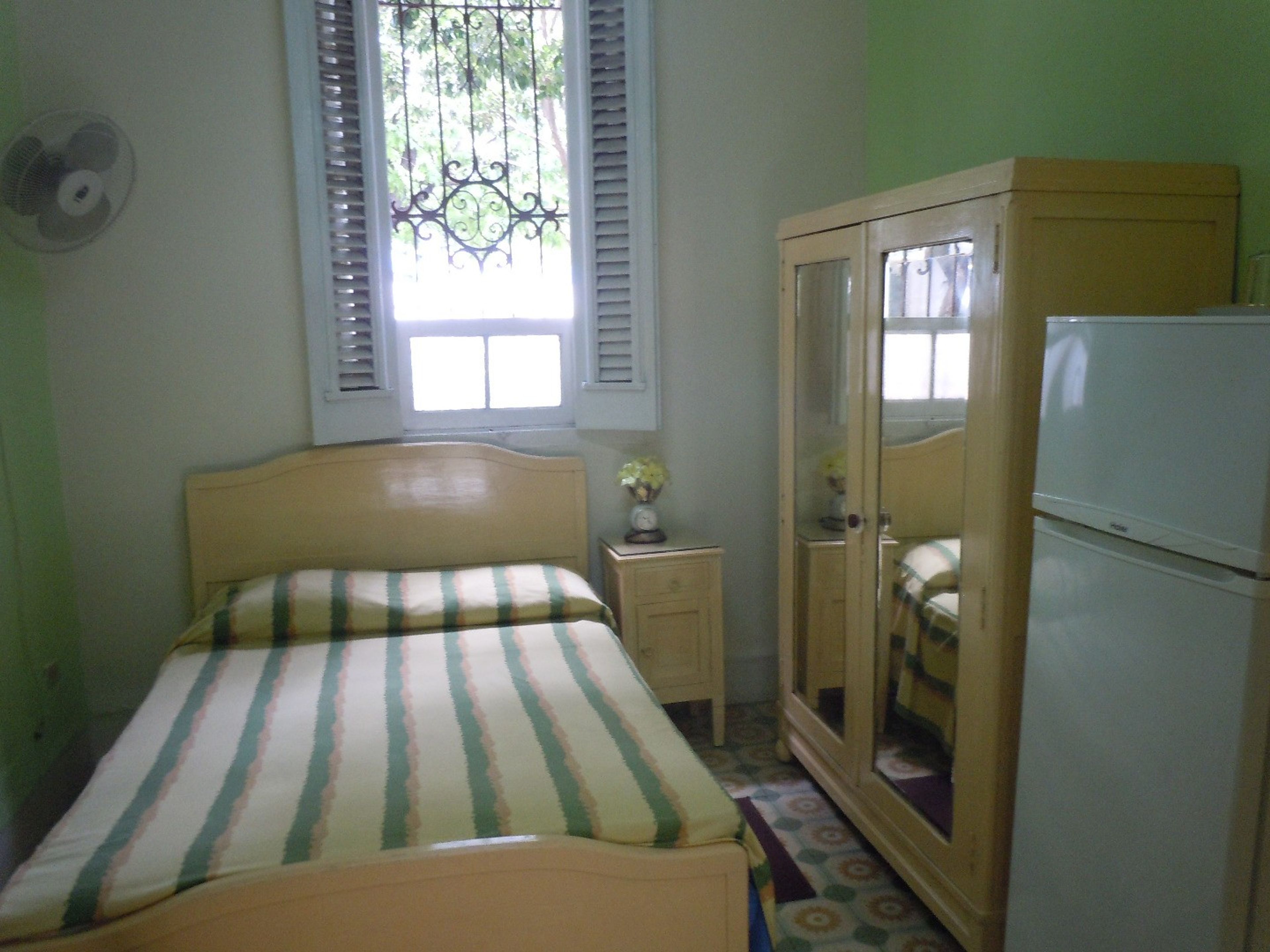 Дом Colina-Vedado, SAN LÁZARO, No. 1219Standard room