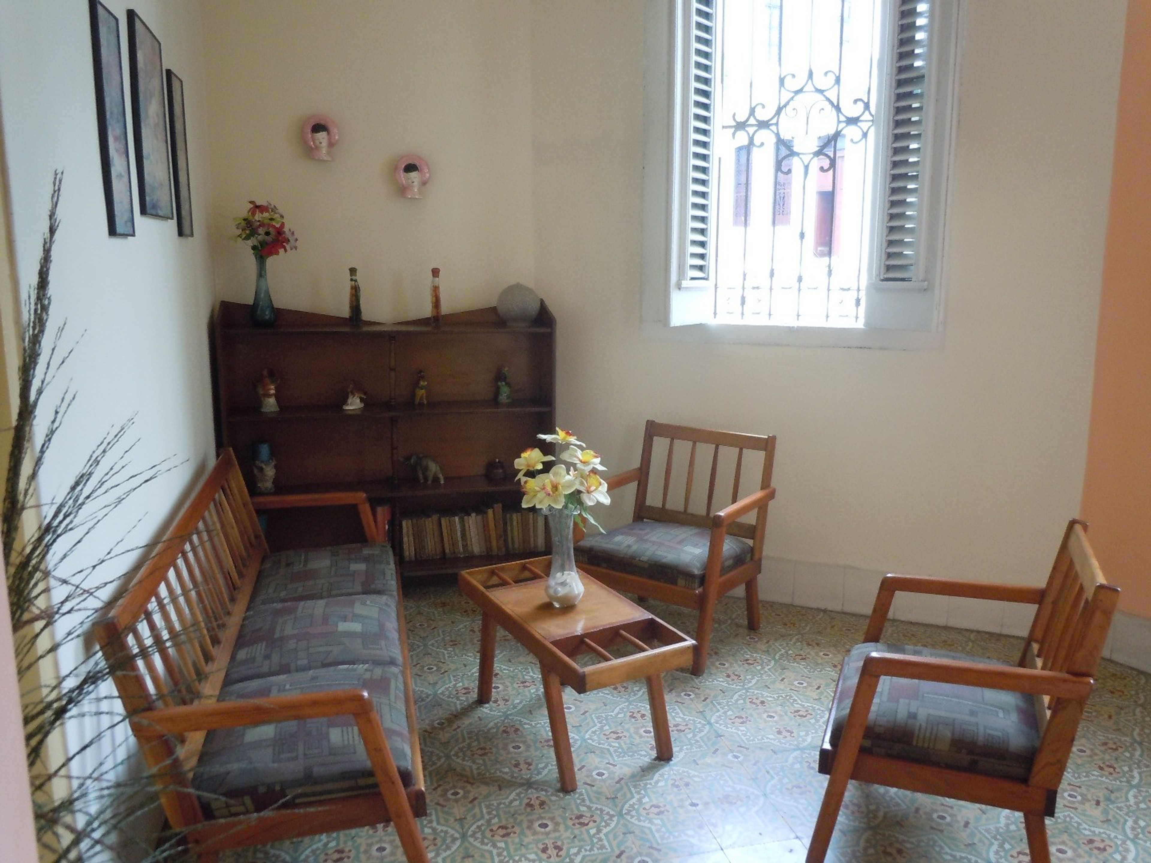 Дом Colina-Vedado, SAN LÁZARO, No. 1219House's living room
