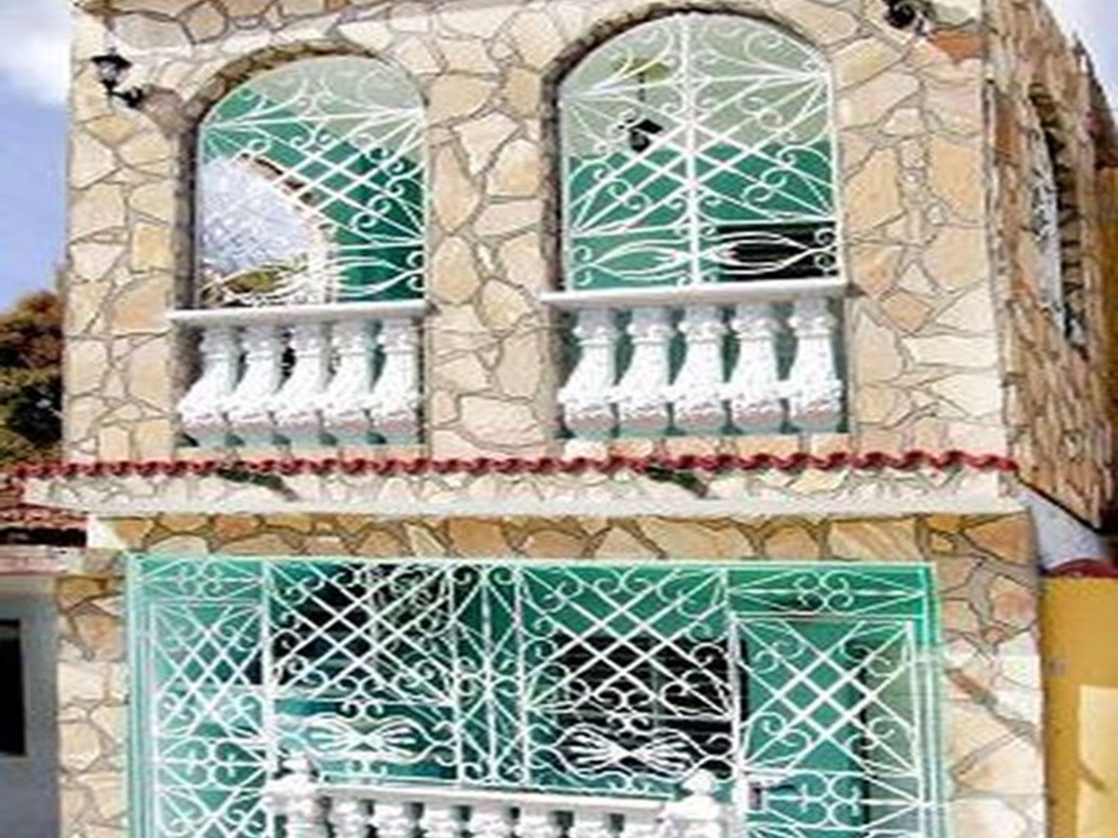Hostal Escobar, GENERAL LINO PÉREZ (San Proscopio), No. 675