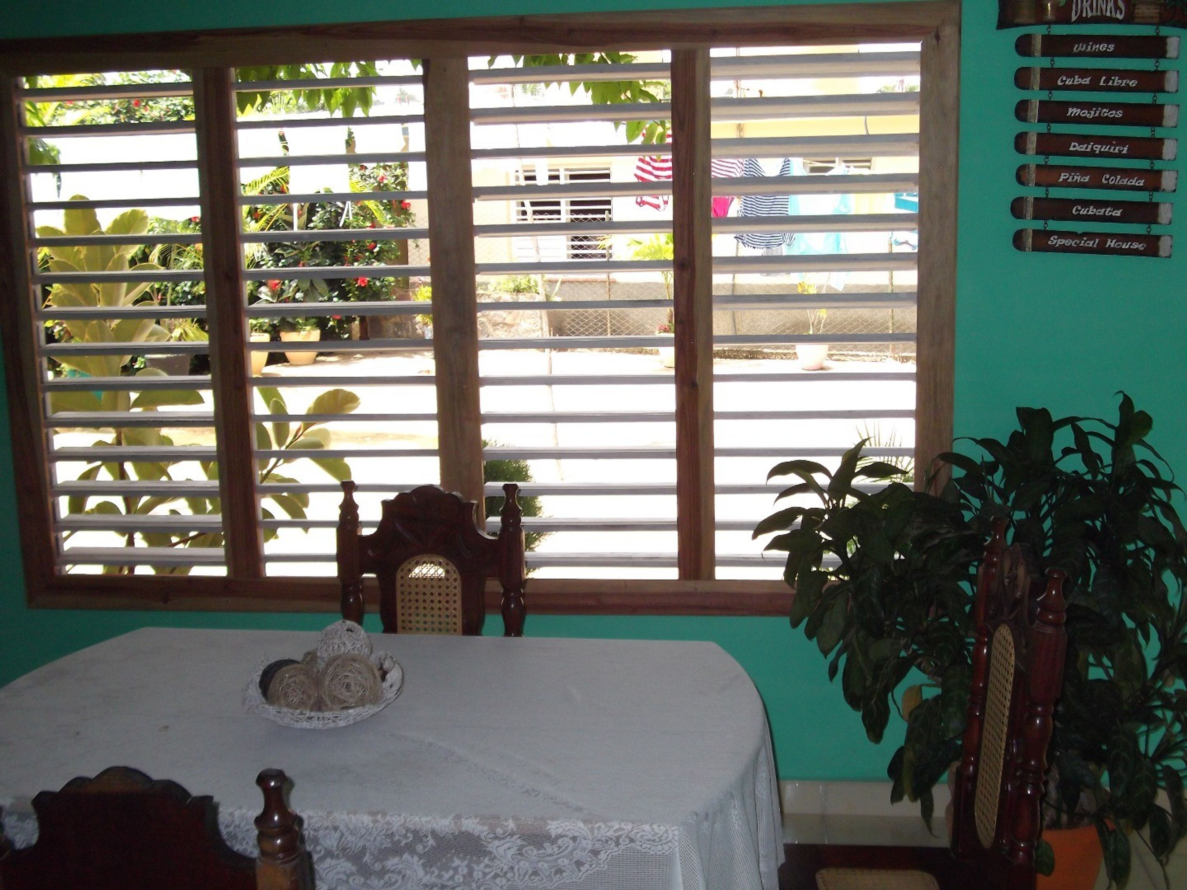 Daniela House, RAFAEL TREJO, No. 161 - House dinning room