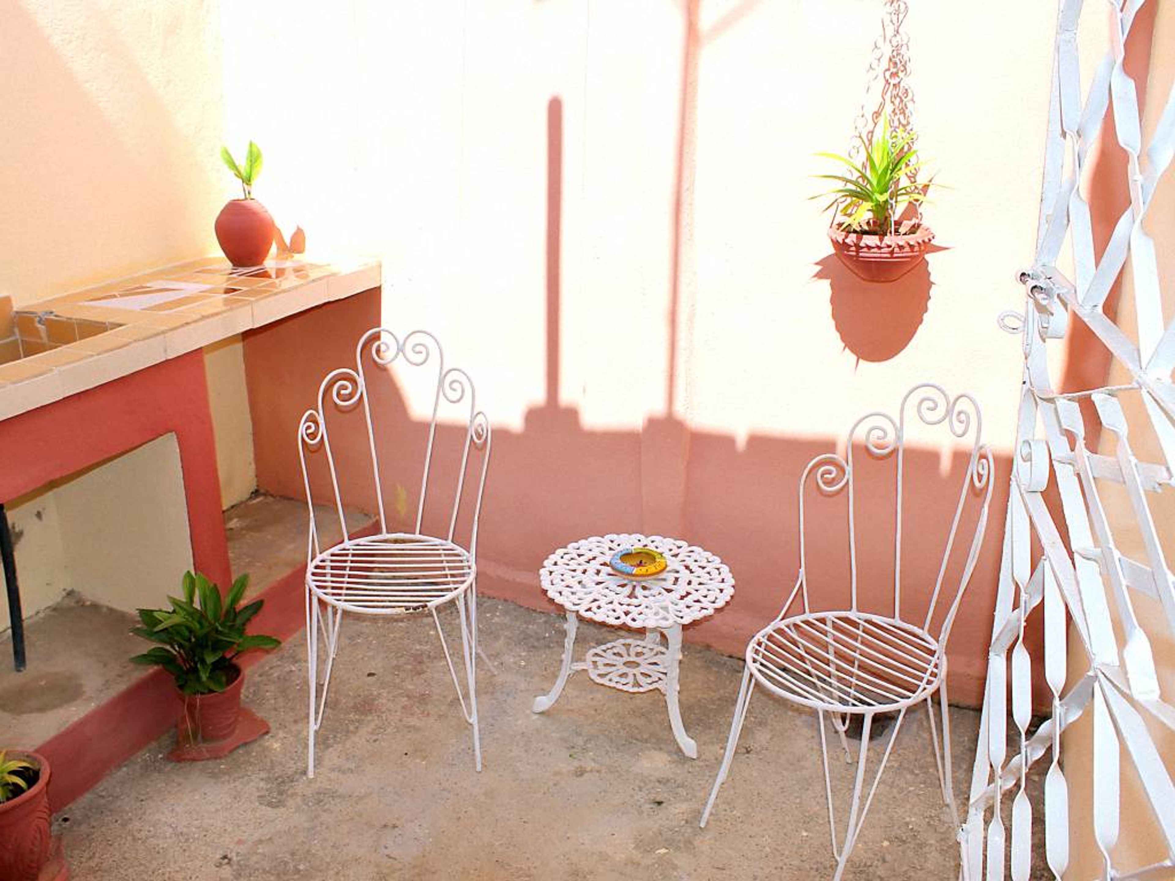 Hostal Soroa, PEDRO ZERQUERA (Aguacate), No. 571House's patio view