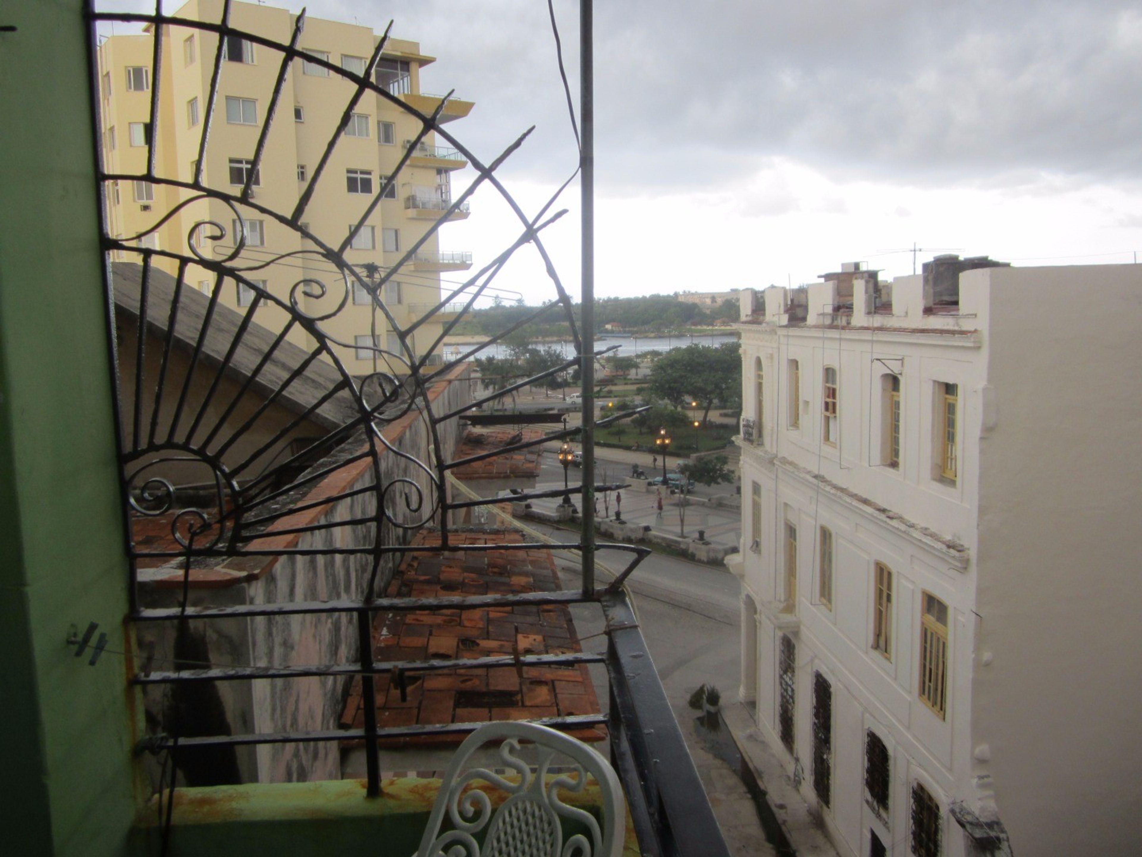 Casa Graciela y Vladimir, CONSULADO, No. 14Habana bay and Paseo del Prado View