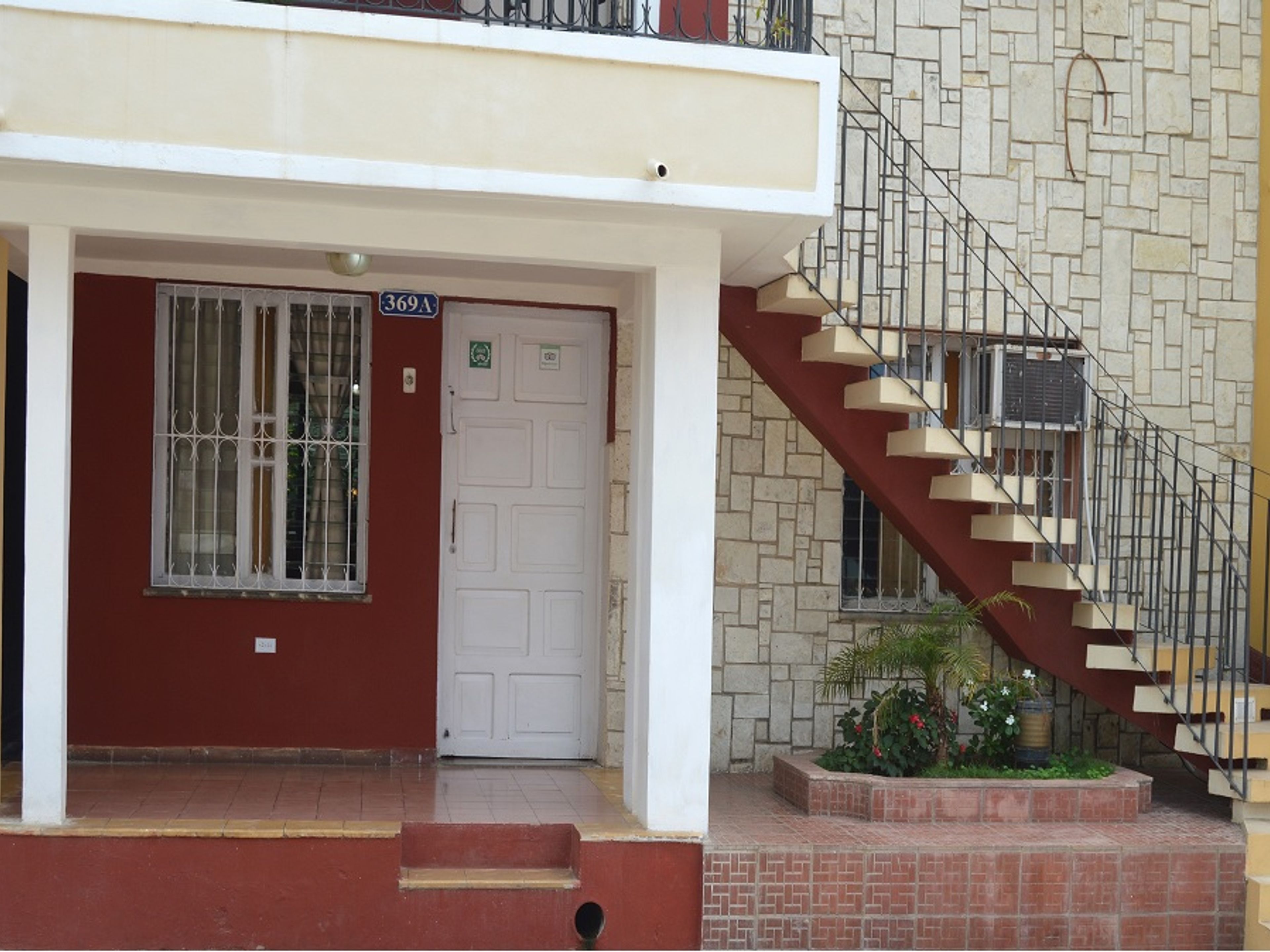 Hostal Ramírez, ANASTACIO CÁRDENAS (REFORMA) No. 369 A