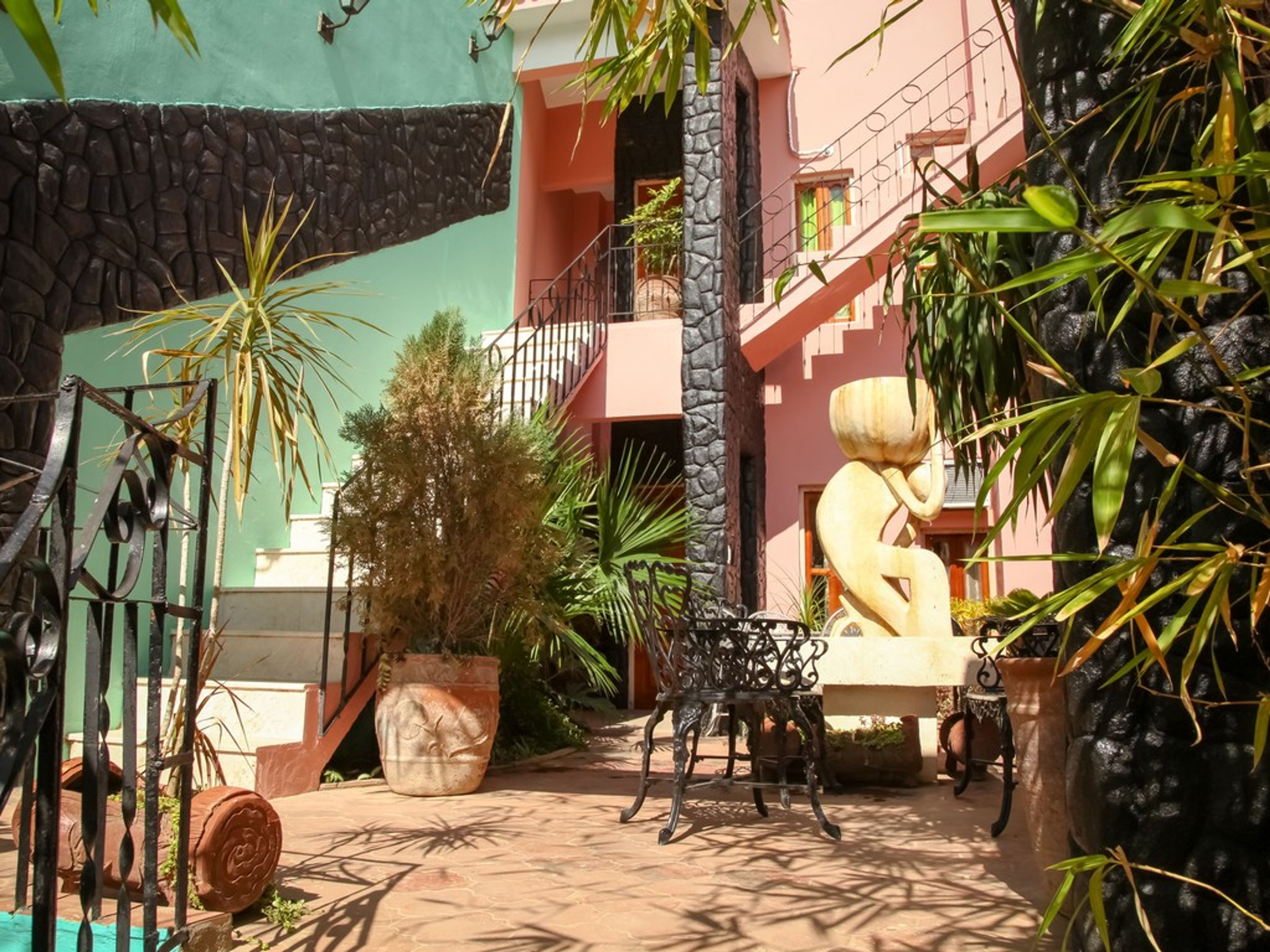 Hostal El Conquistador, SANTO DOMINGO (Camilo Cienfuegos), No. 491House's patio view