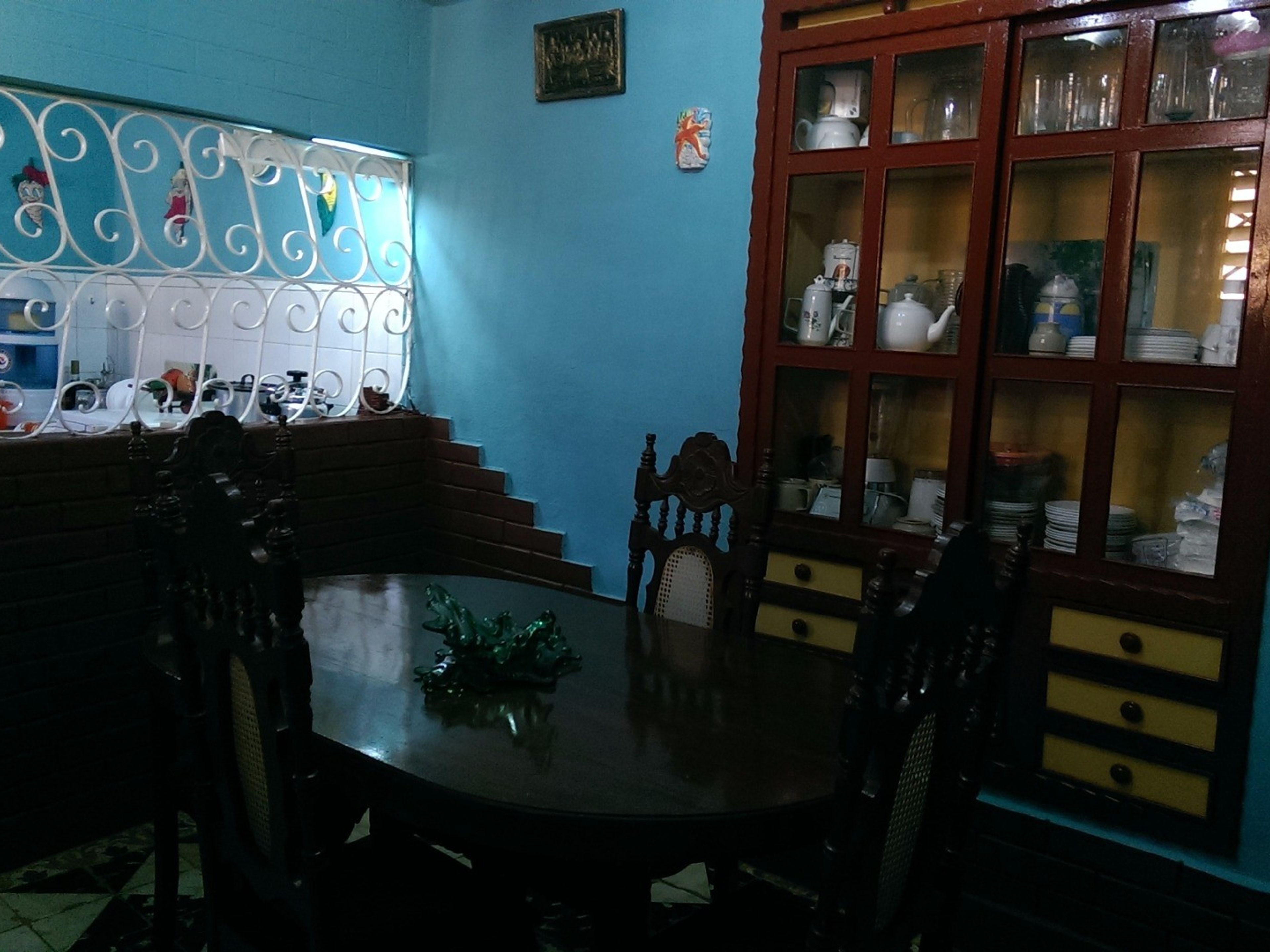 Hostal El Albertíco, ERNESTO VALDÉZ MUÑOZ (Media Luna), No. 75-AHouse's dinning room