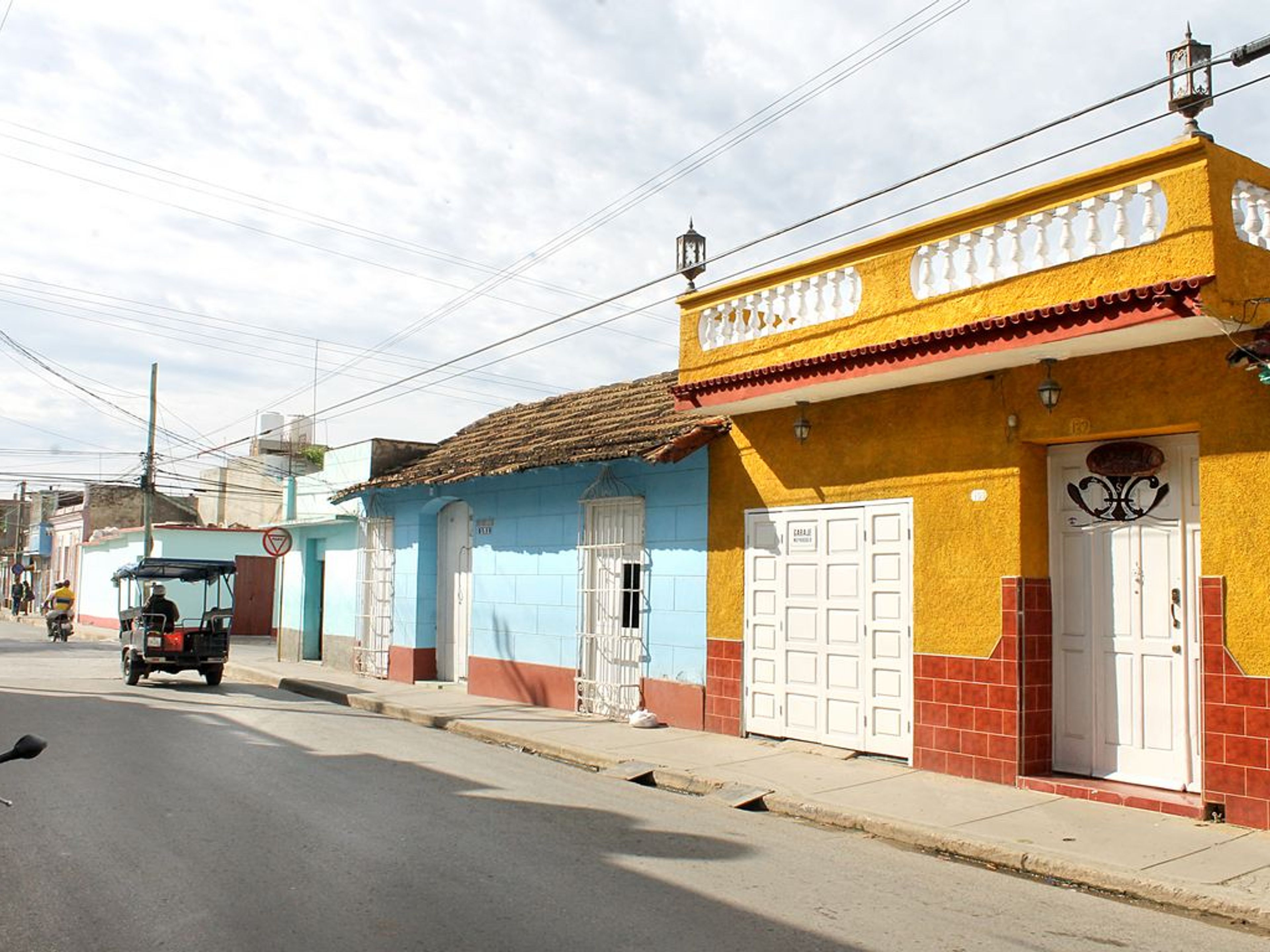 Hostal Lis, FRANK PAÍS (Del Carmen), No.155Trinidad old city and house's panoramic view