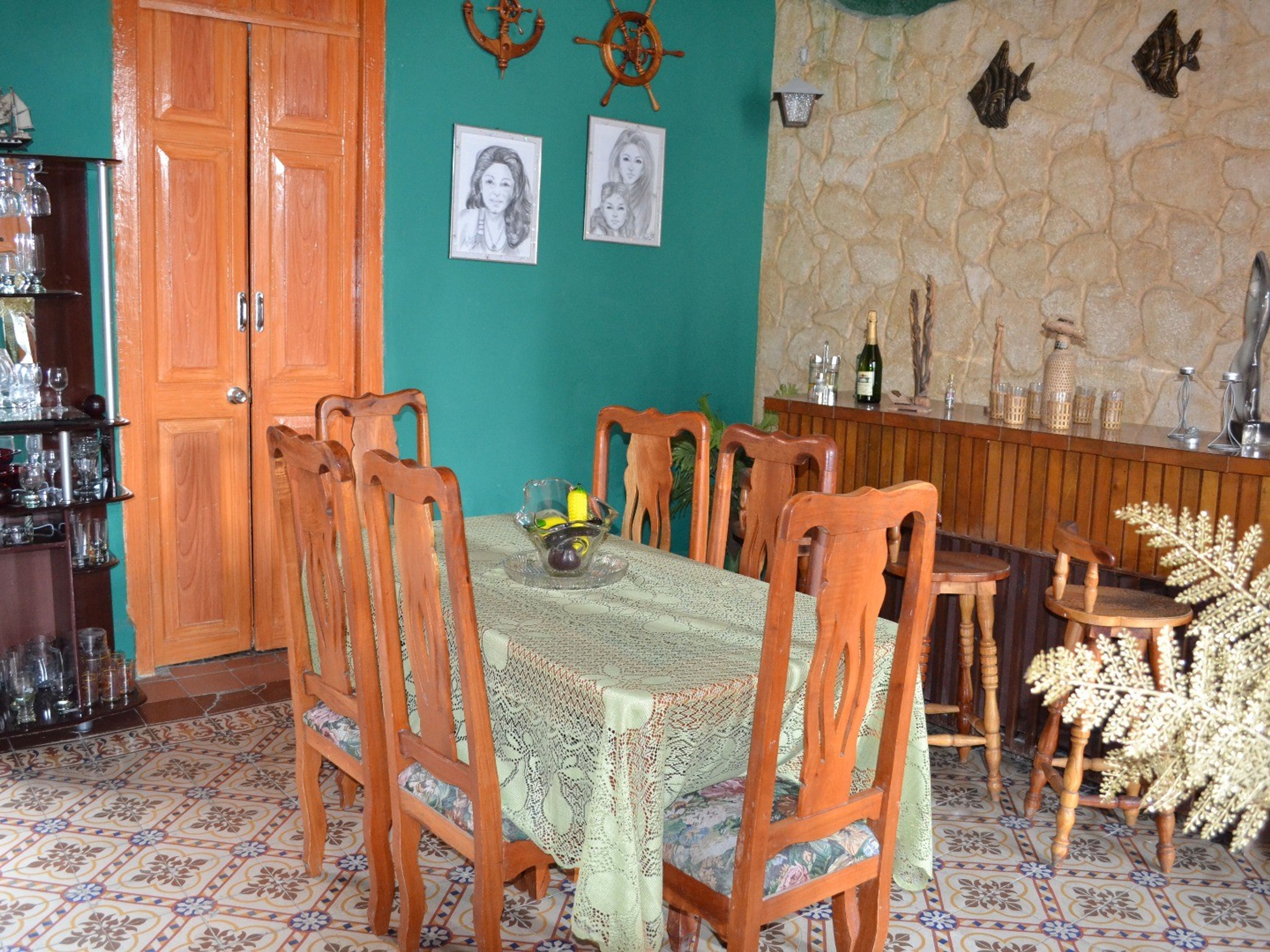 Casa Carmen, CRESPO, No. 111 - House dinning room