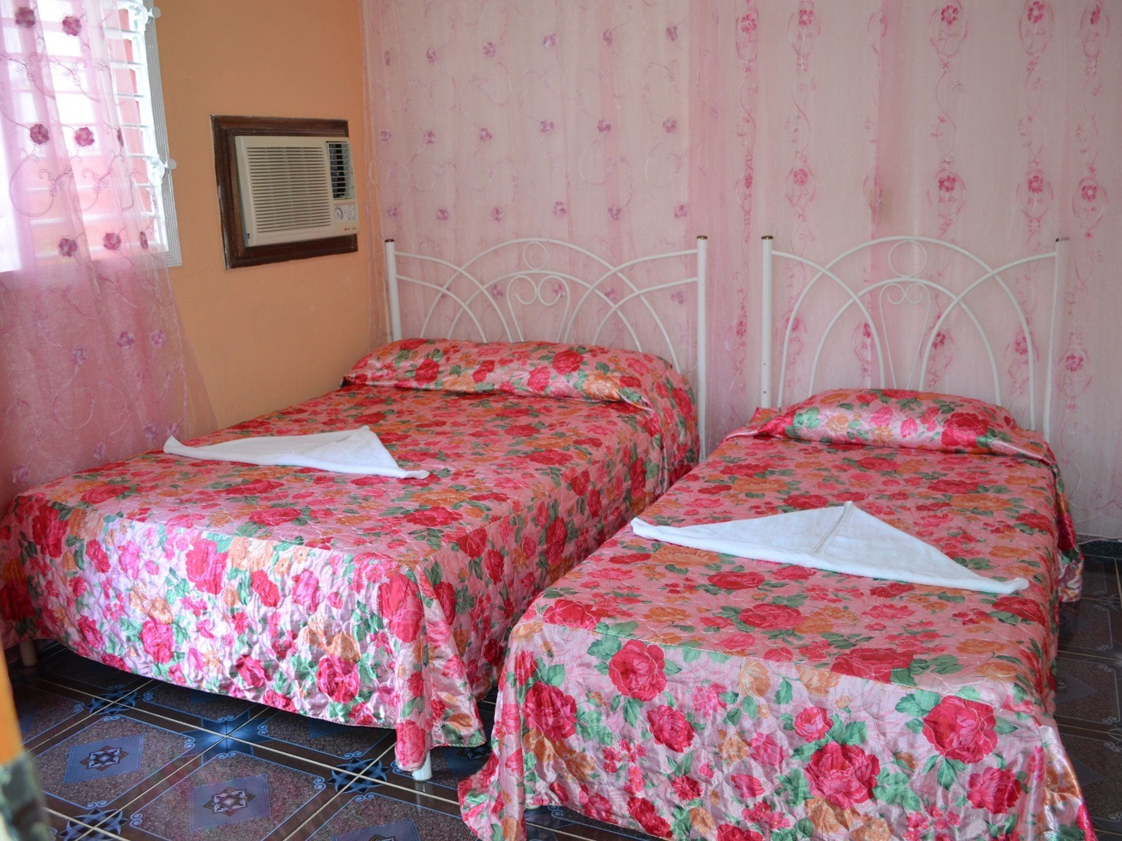 Villa Seguí, 1ra AVENIDA, No. 3006Standard Room