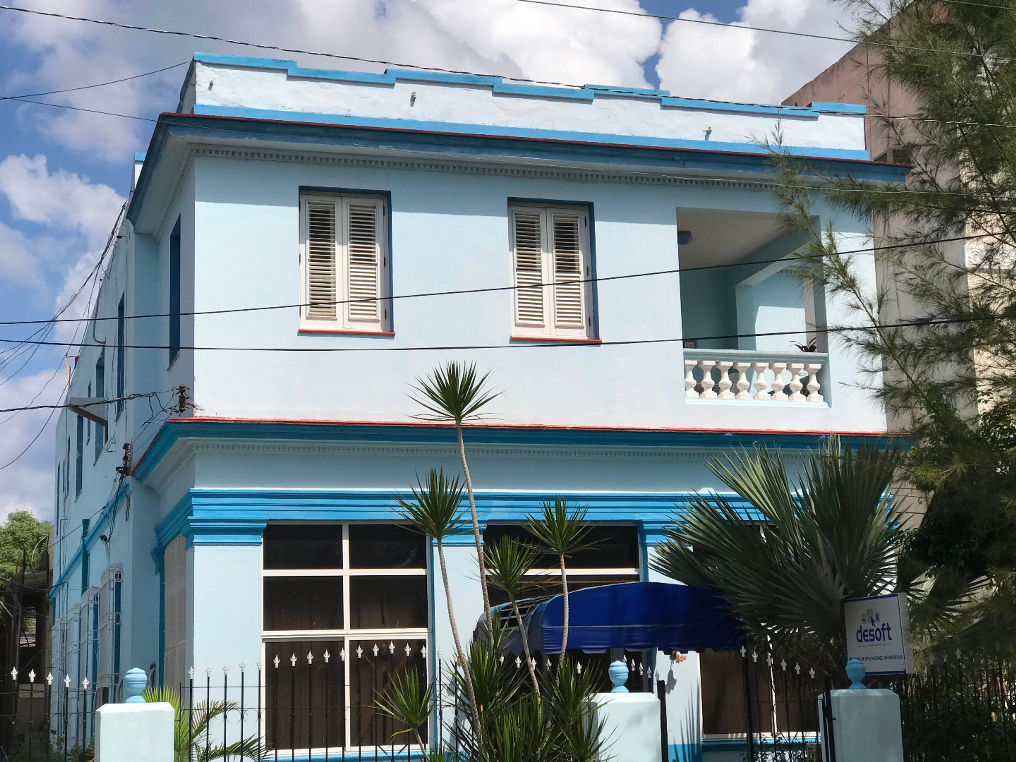 Дом Colonial, CALLE 27, No. 806